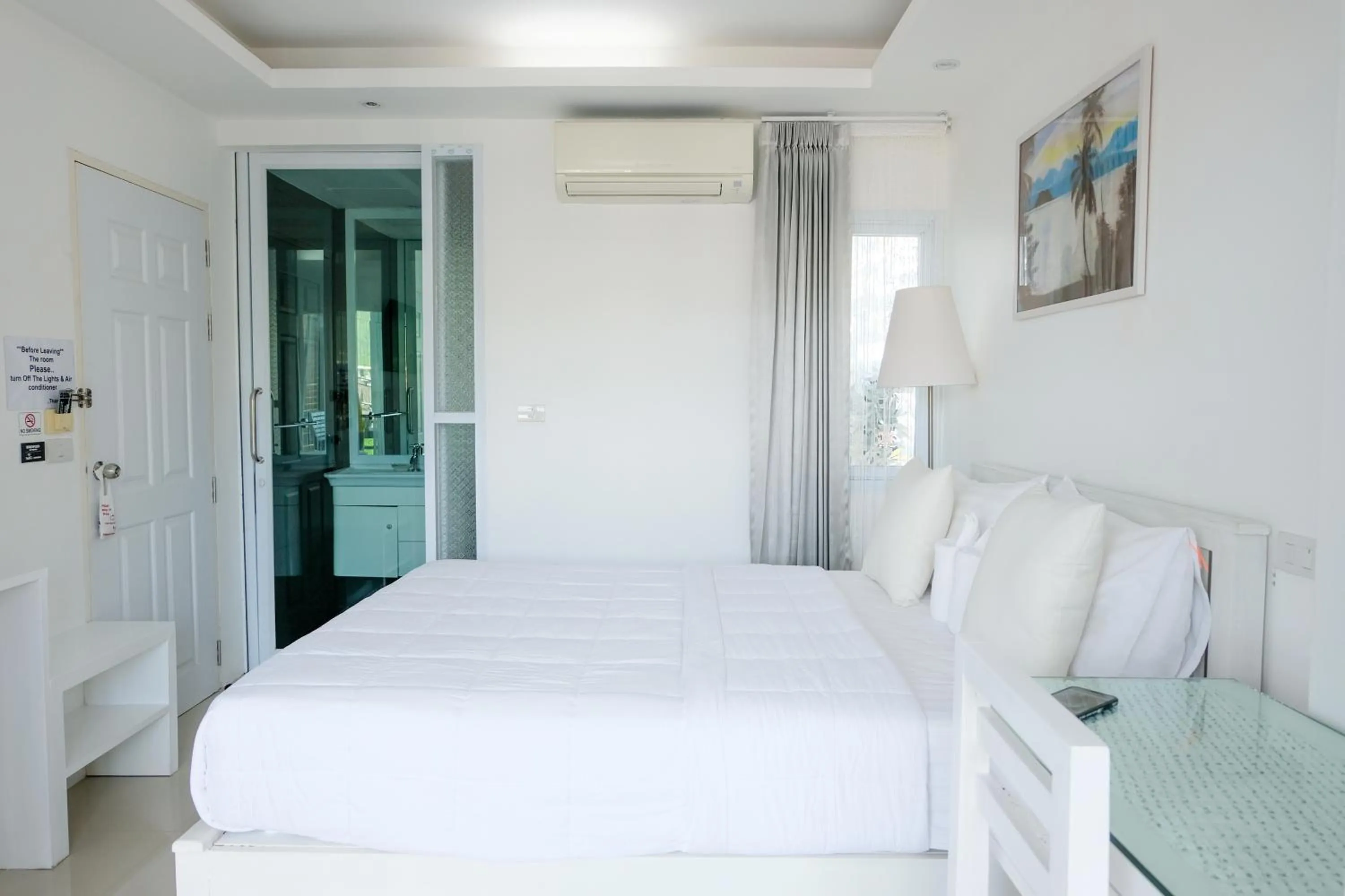 Bed in Baanpoon Apartment