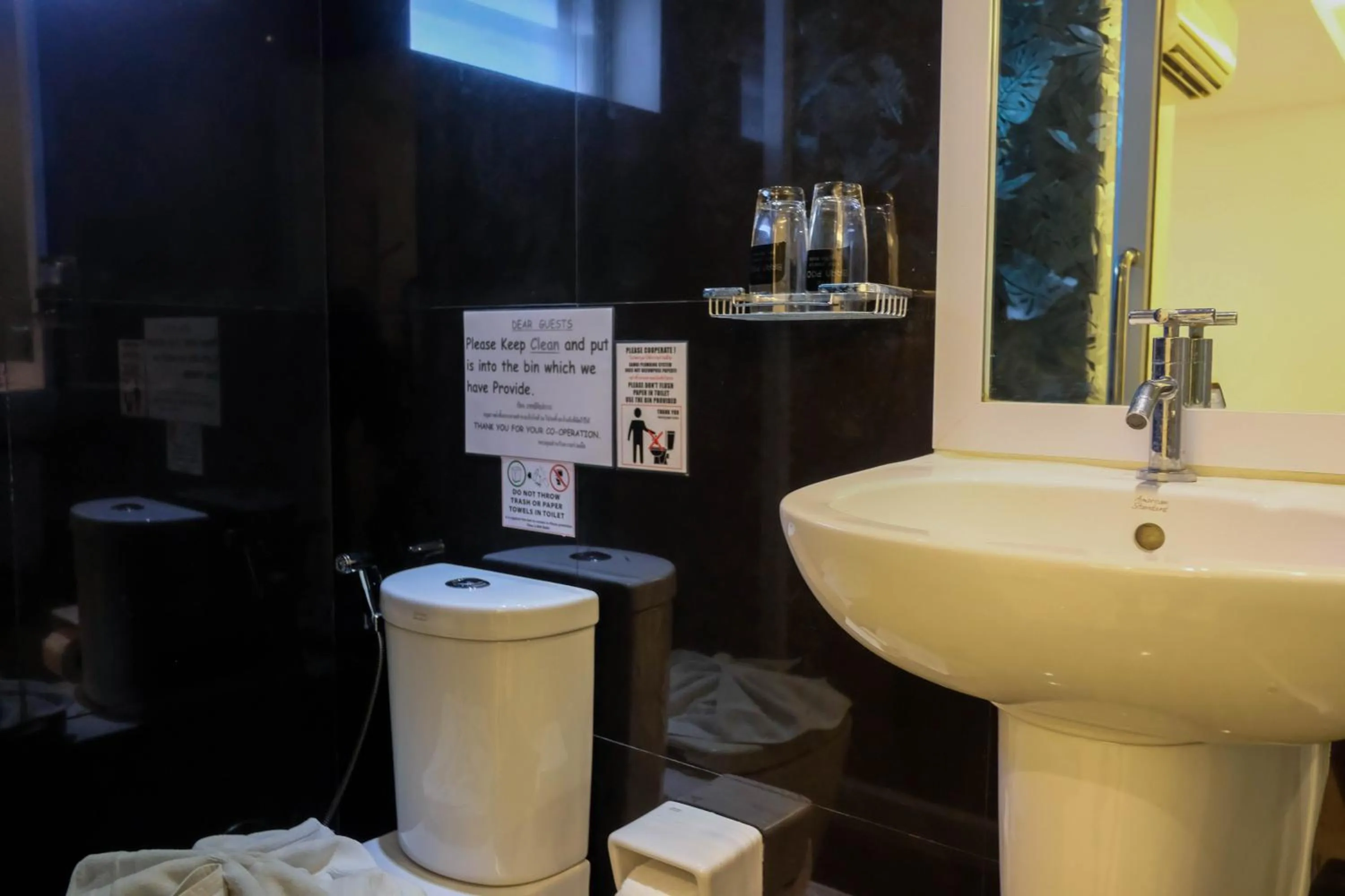 Bathroom in Baanpoon Apartment