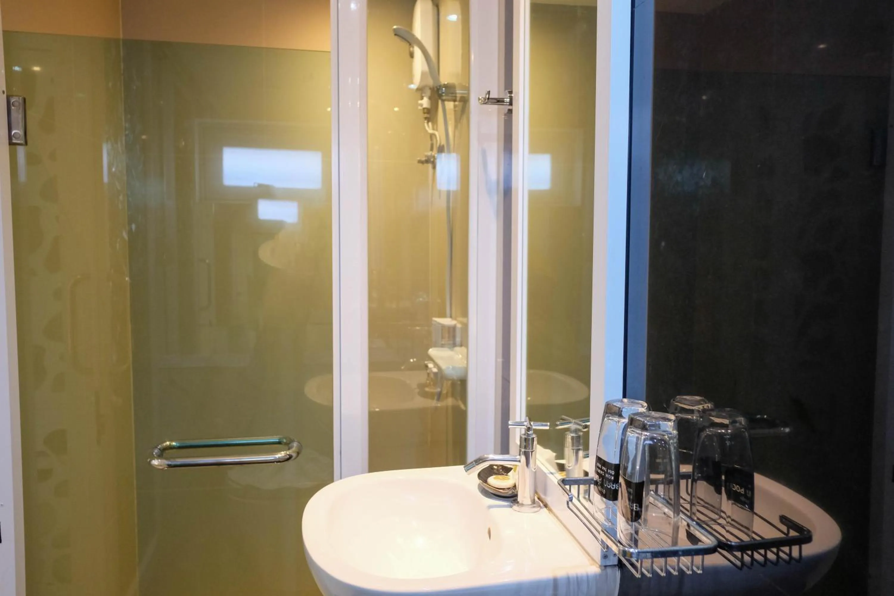 Bathroom in Baanpoon Apartment