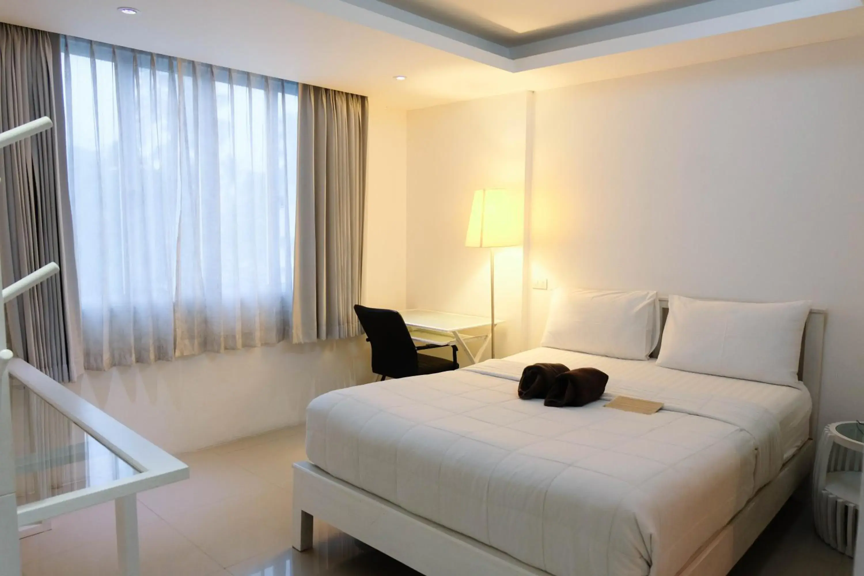 Executive Suite in Baanpoon Apartment Executive Suite in Baanpoon Apartment