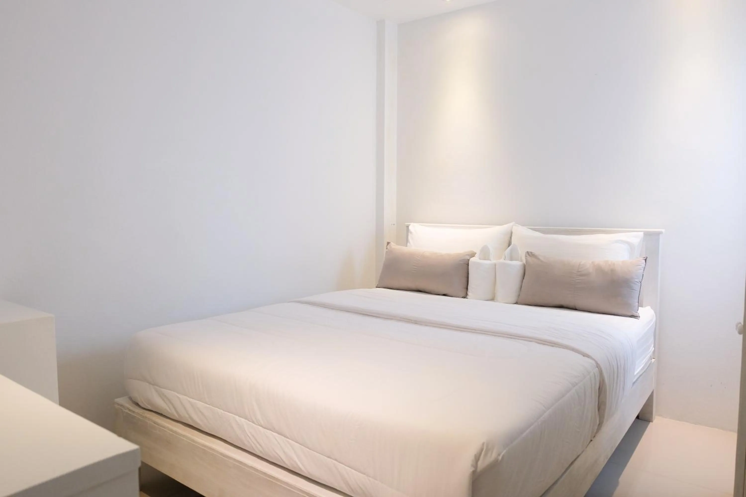 Bed in Baanpoon Apartment