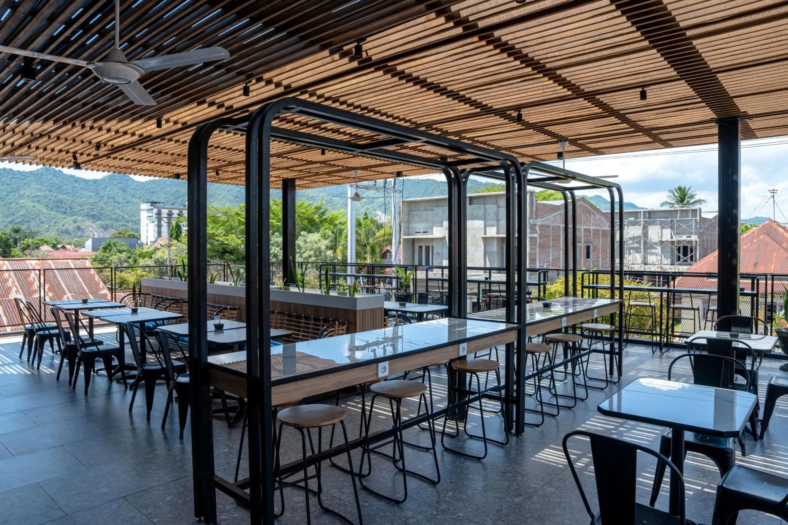 Restaurant/places to eat in Amaris Hotel Gorontalo