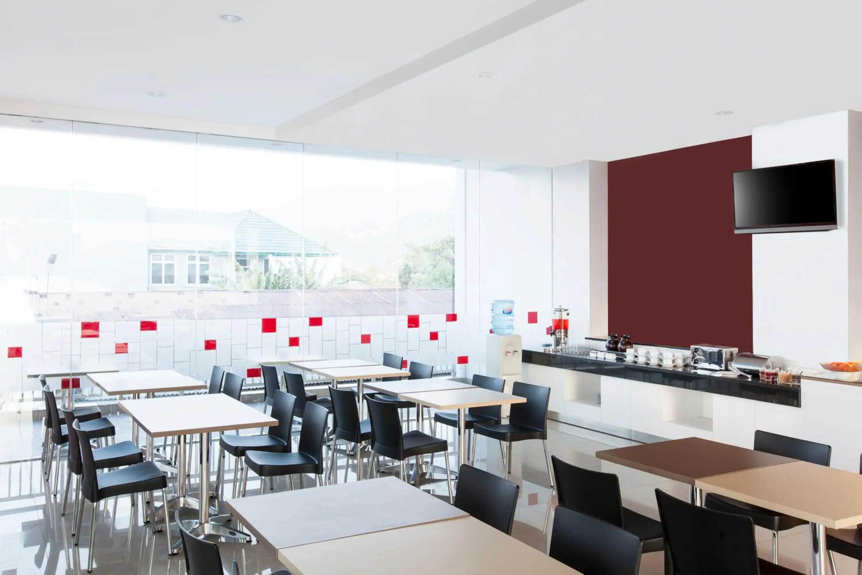 Restaurant/places to eat in Amaris Hotel Gorontalo Restaurant/places to eat in Amaris Hotel Gorontalo