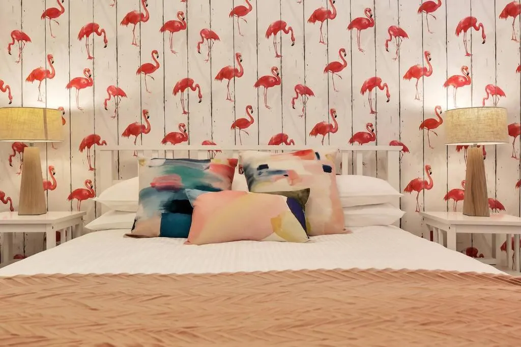 Bed in Sydney CBD Waterview apartment 56