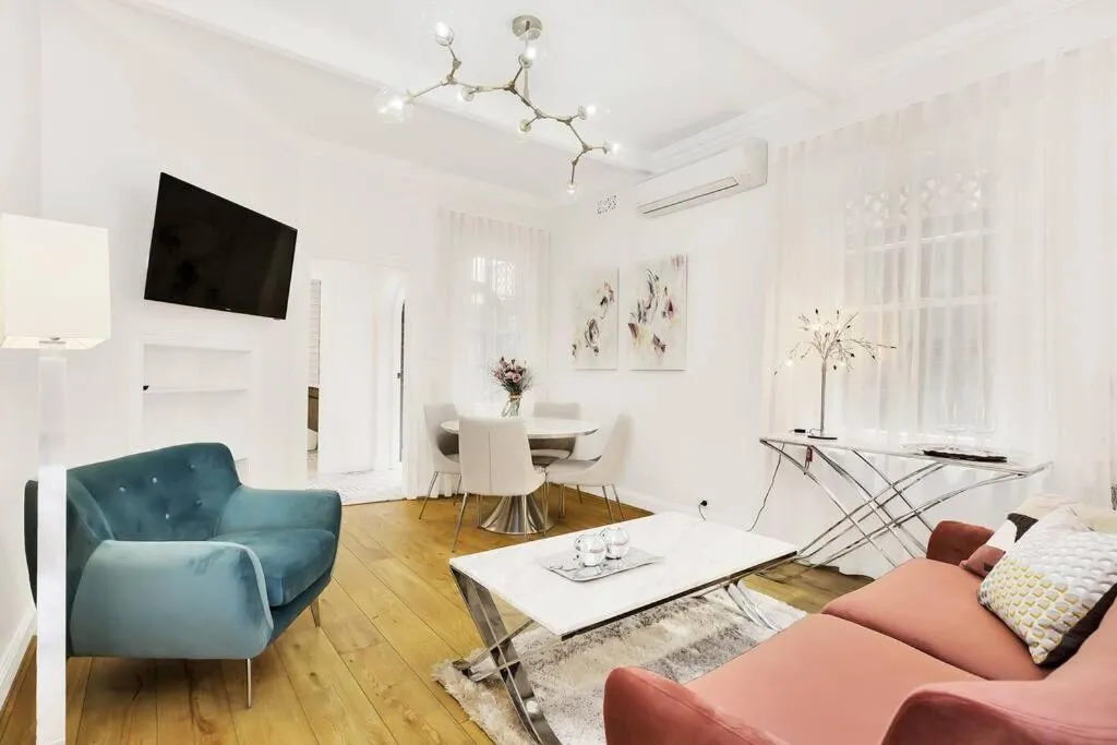 Sydney CBD Waterview apartment 56