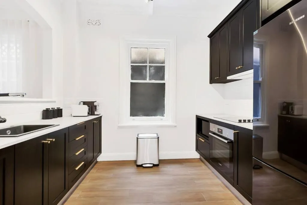 Sydney CBD Waterview apartment 56