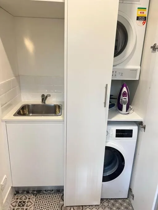 Sydney CBD Waterview apartment 56