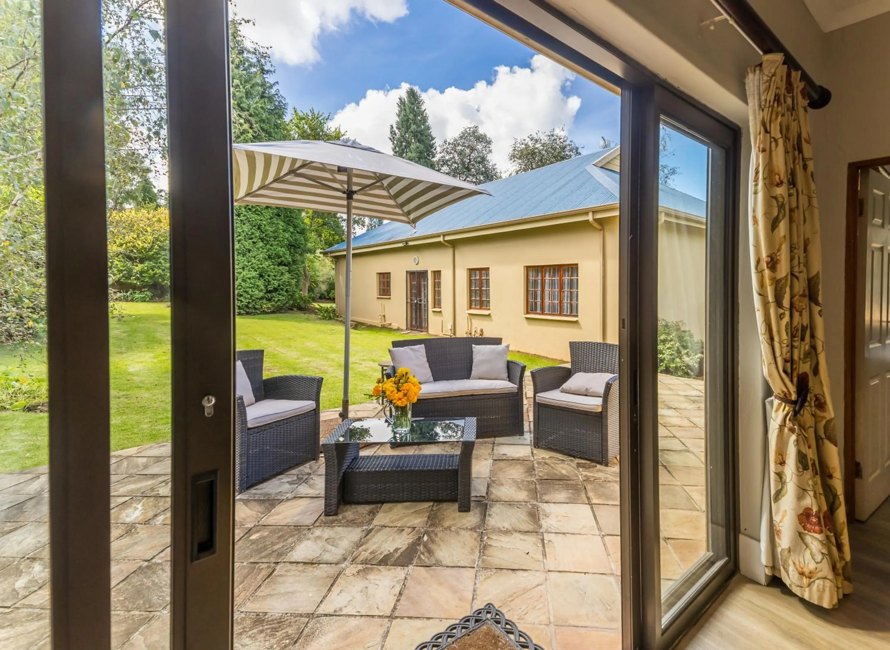 Patio in The Rose Cottage B&B