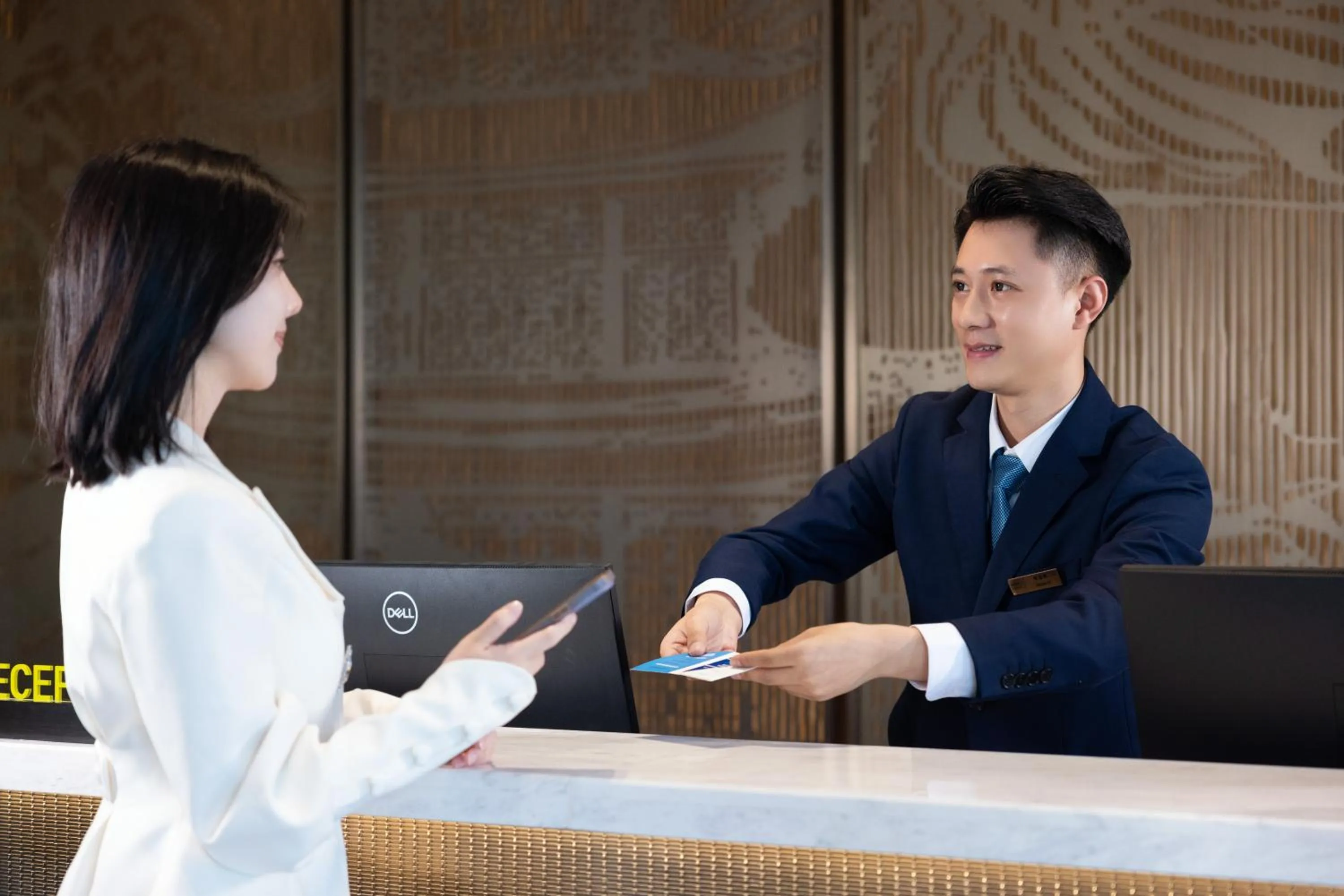 room service in Home2 Suites by Hilton Guiyang Guanshanhu