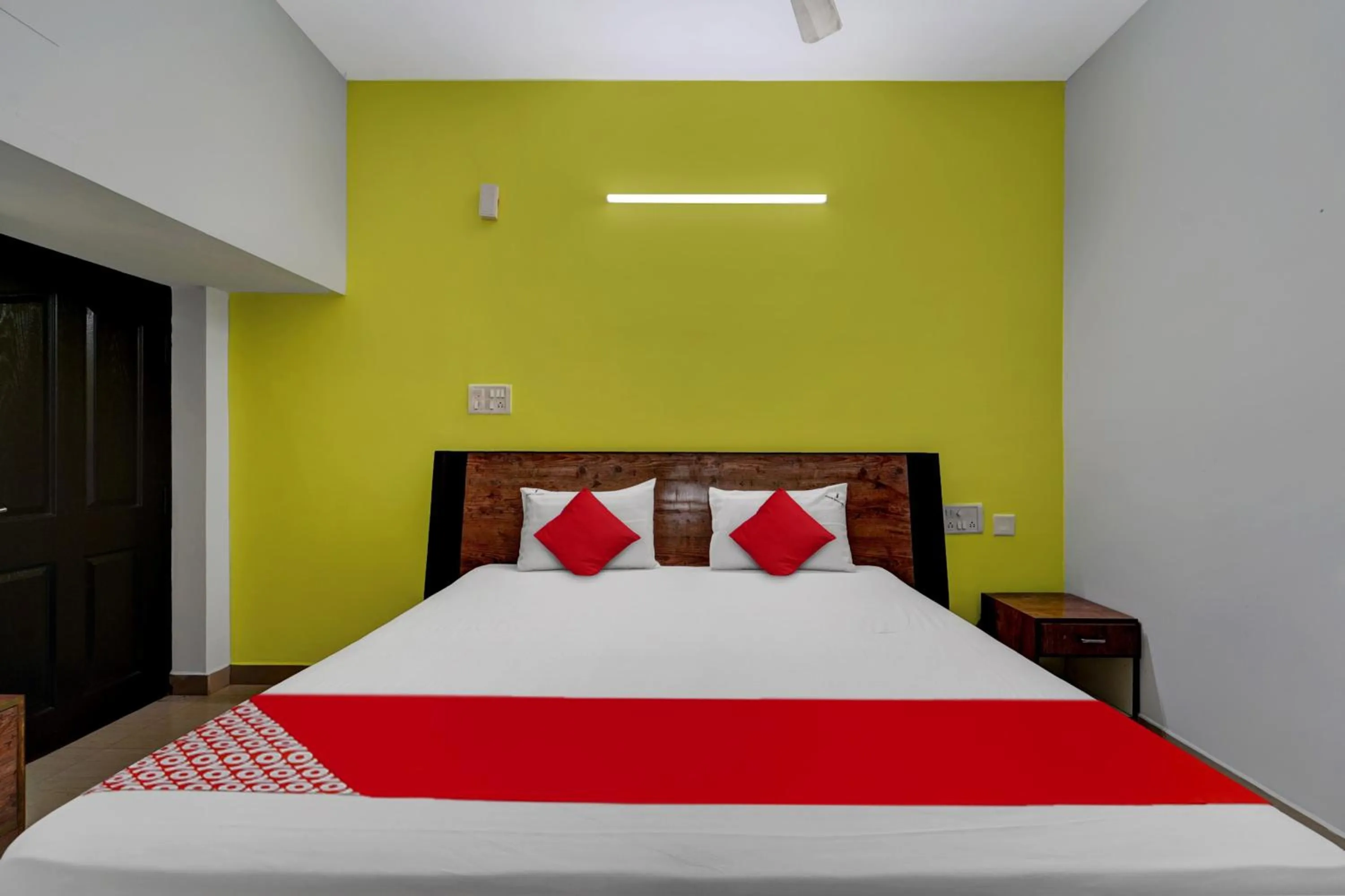 Bedroom, Bed in Hotel O Elite Residency