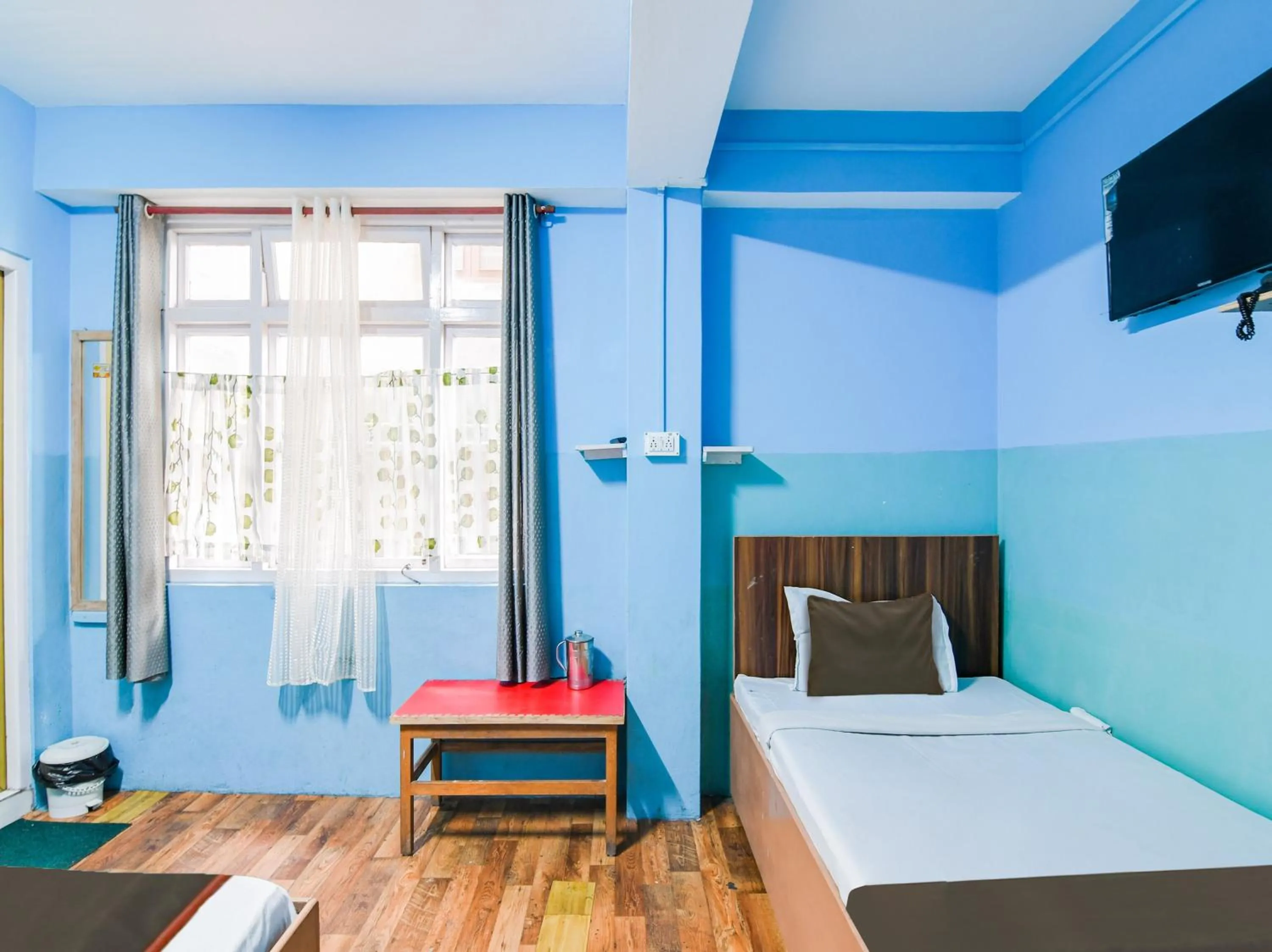 Bathroom, Bed in Hotel O Betila