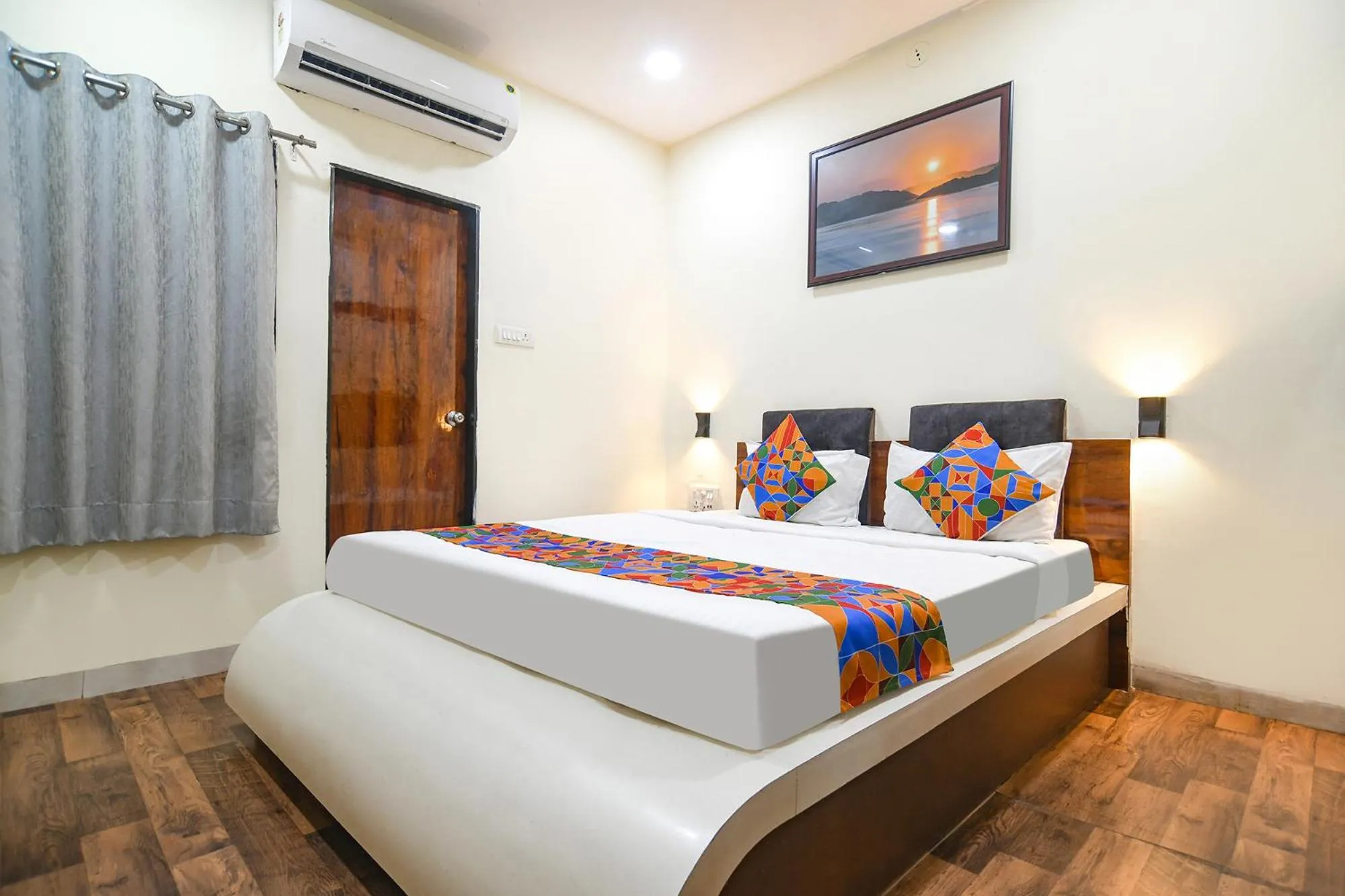 Bed in FabExpress Golden Sky