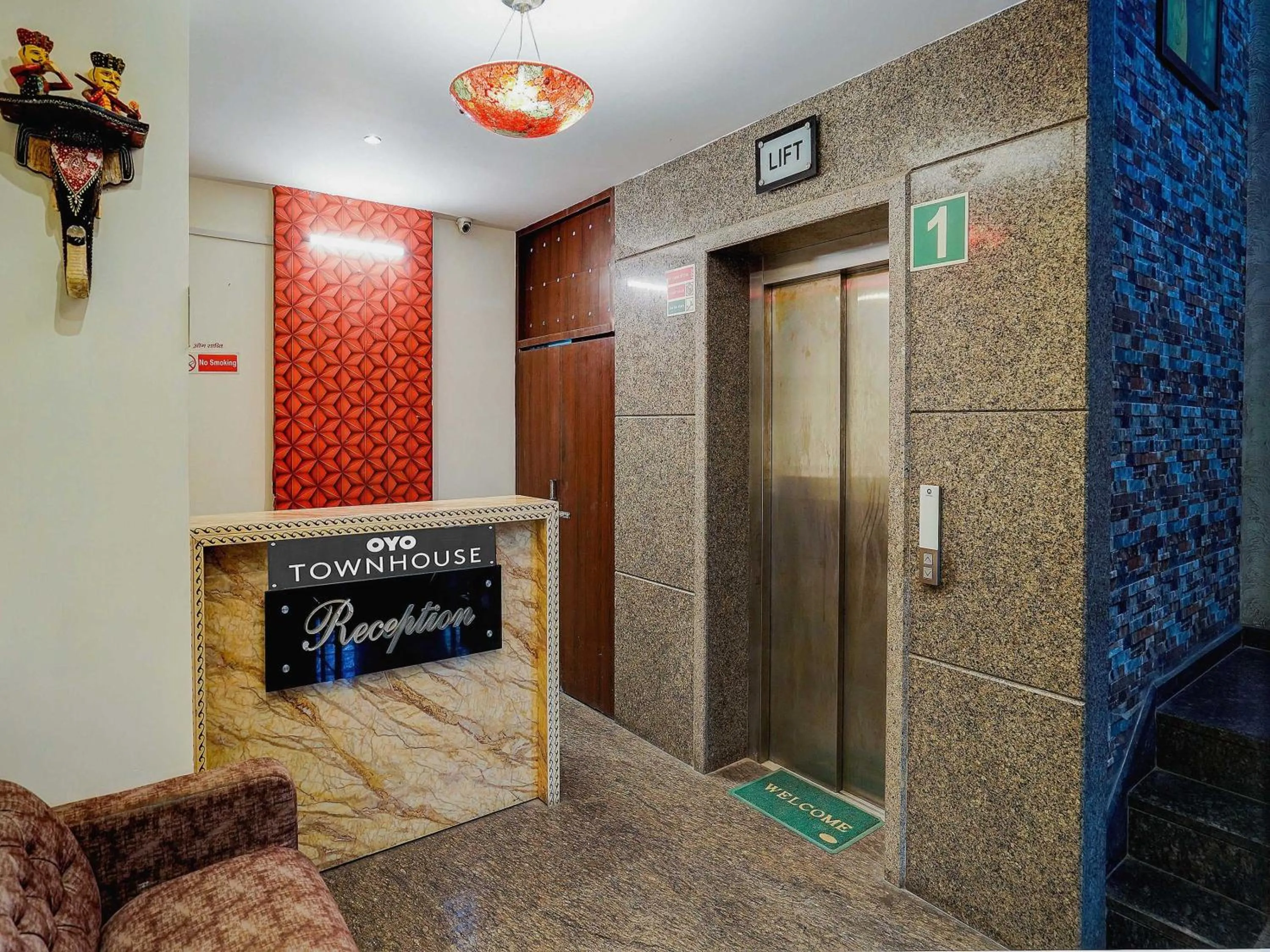 Lobby or reception in Townhouse MNG Platinum