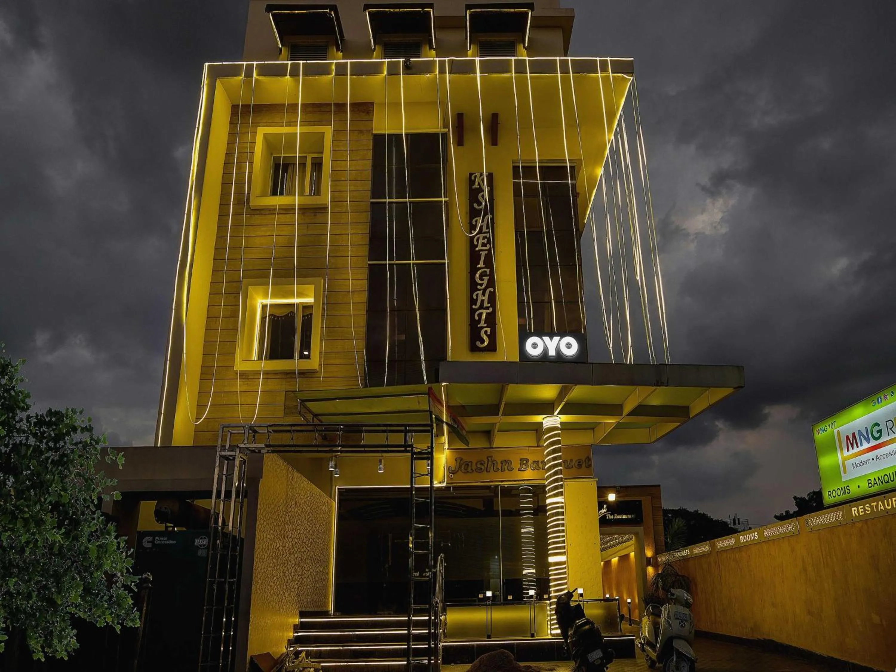 Facade/entrance in Townhouse MNG Platinum