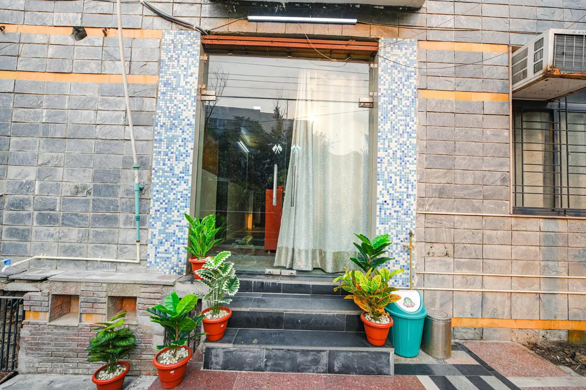 Facade/entrance in FabHotel Luxury Retreat