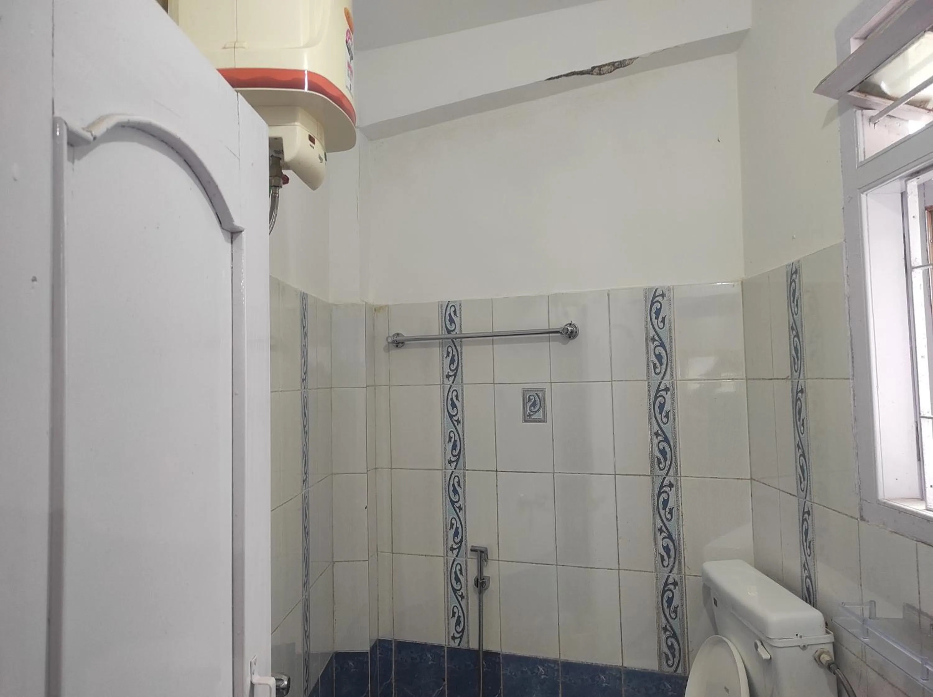 Toilet in Hotel Tawang Regency