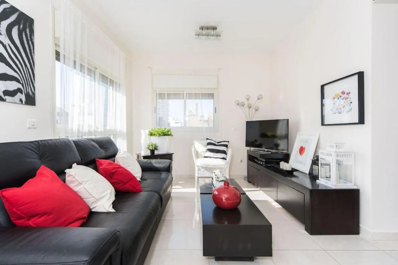 Other in Spacious Duplex with Terrace 3-min From the Beach