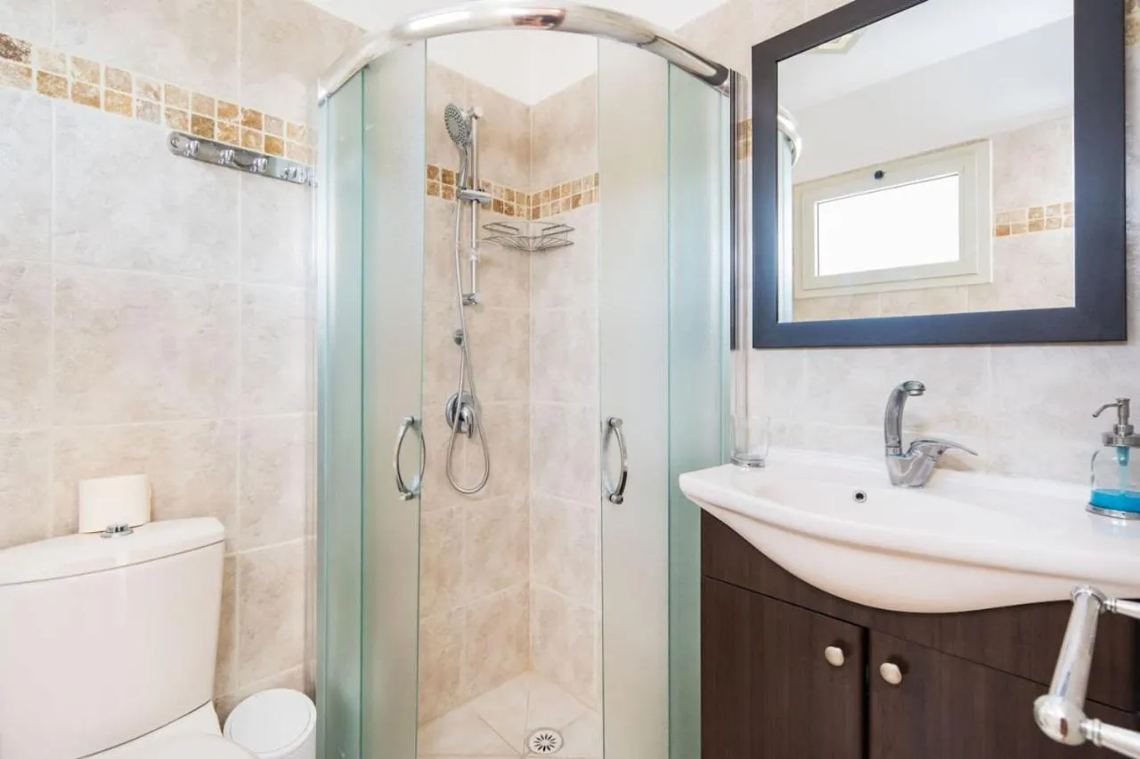 Other in Spacious Duplex with Terrace 3-min From the Beach