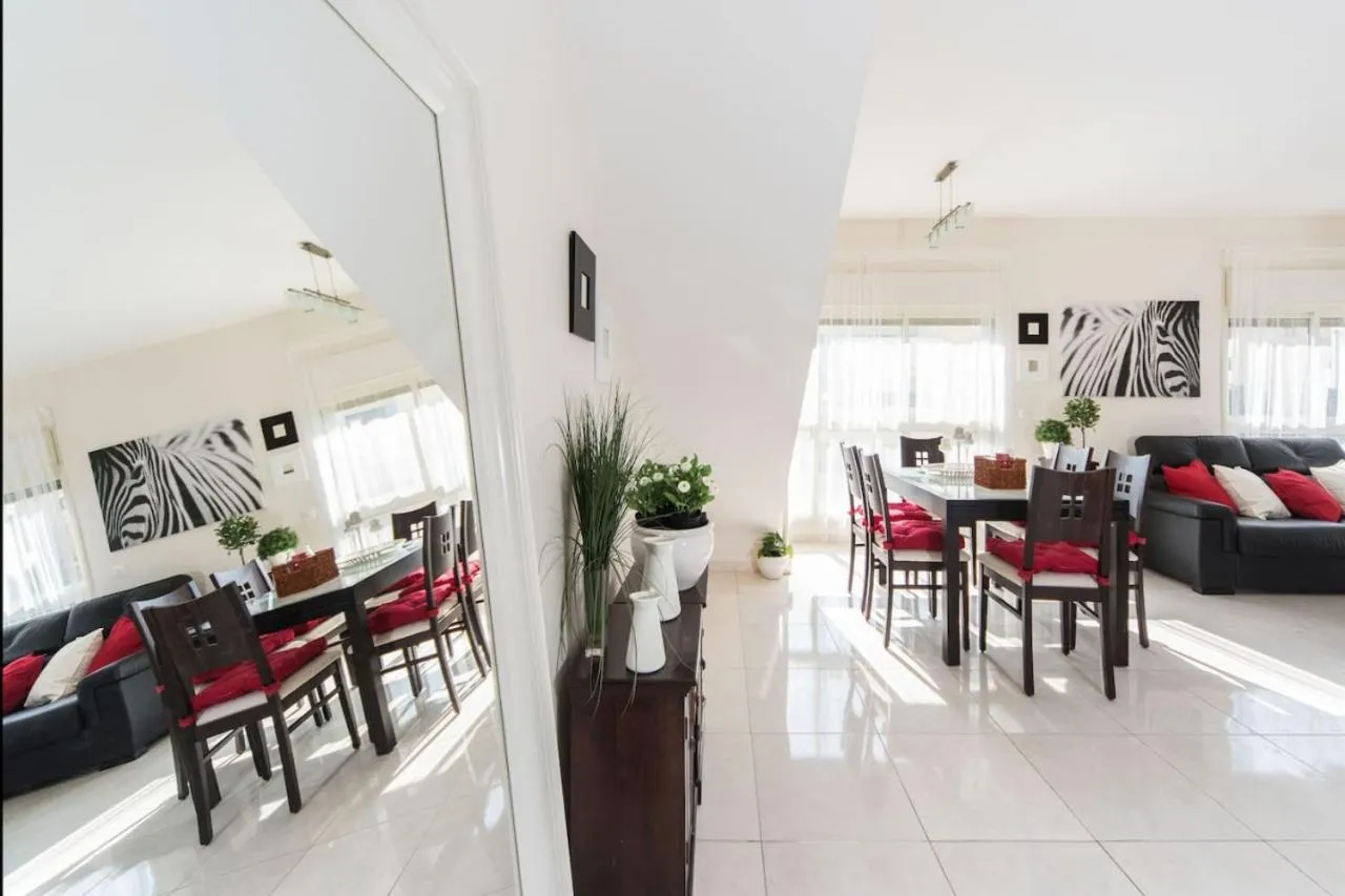 Other in Spacious Duplex with Terrace 3-min From the Beach