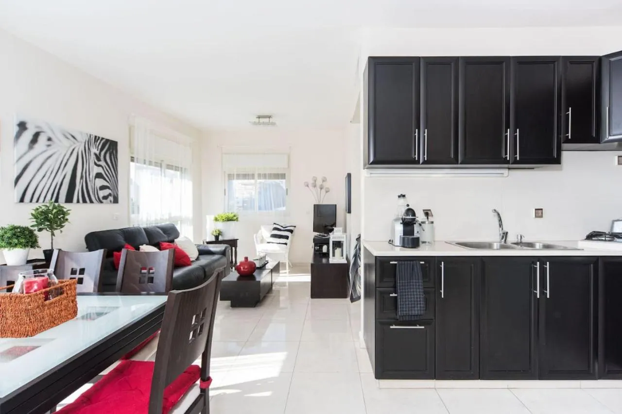 Other in Spacious Duplex with Terrace 3-min From the Beach