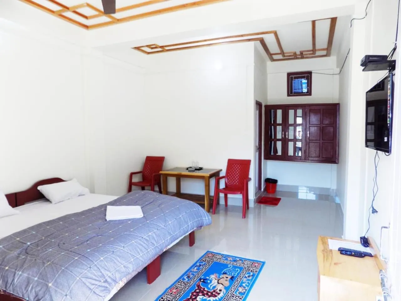 Bed in Wangdi Residency