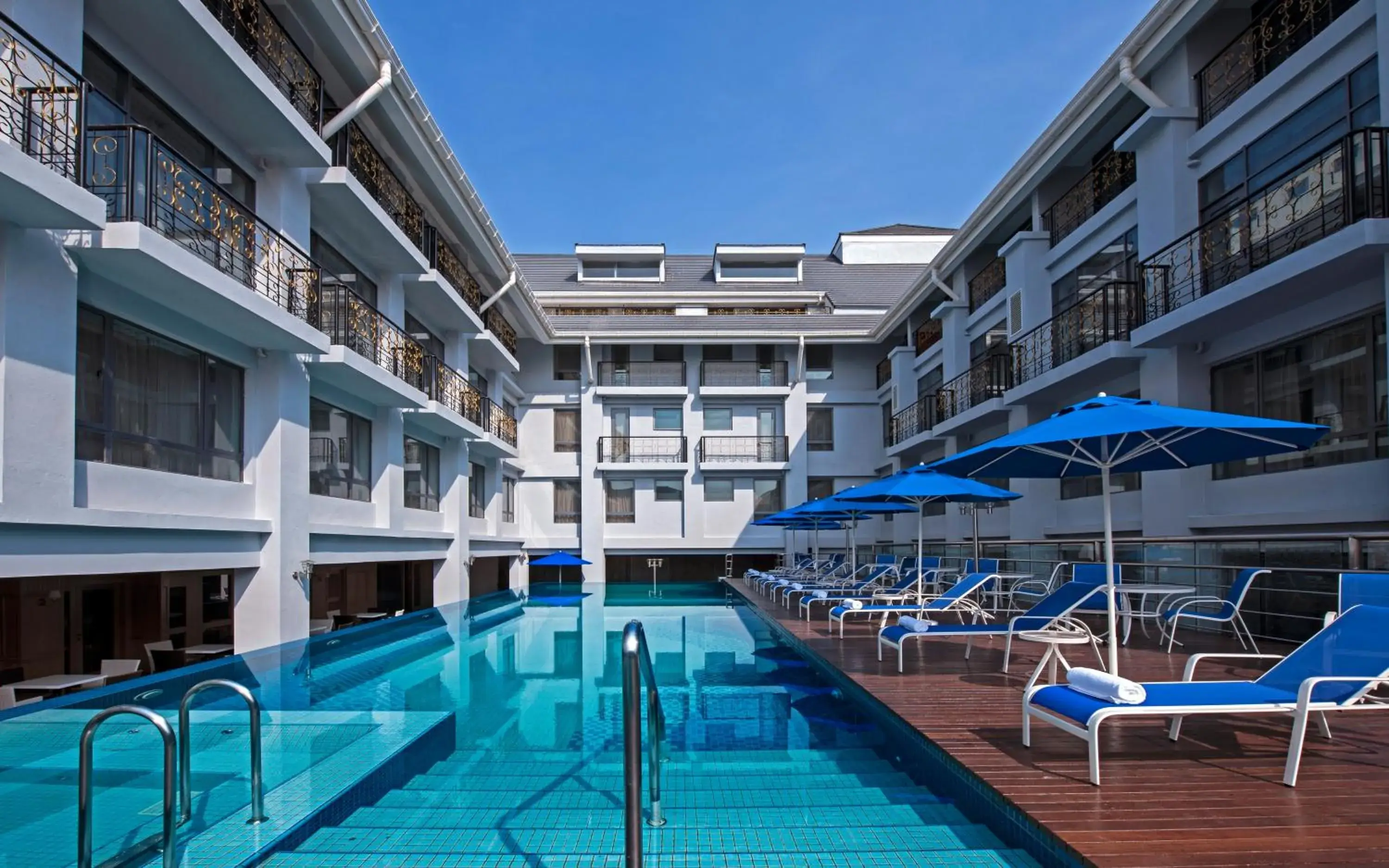 Facade/entrance, Swimming Pool in Royale Chulan Penang