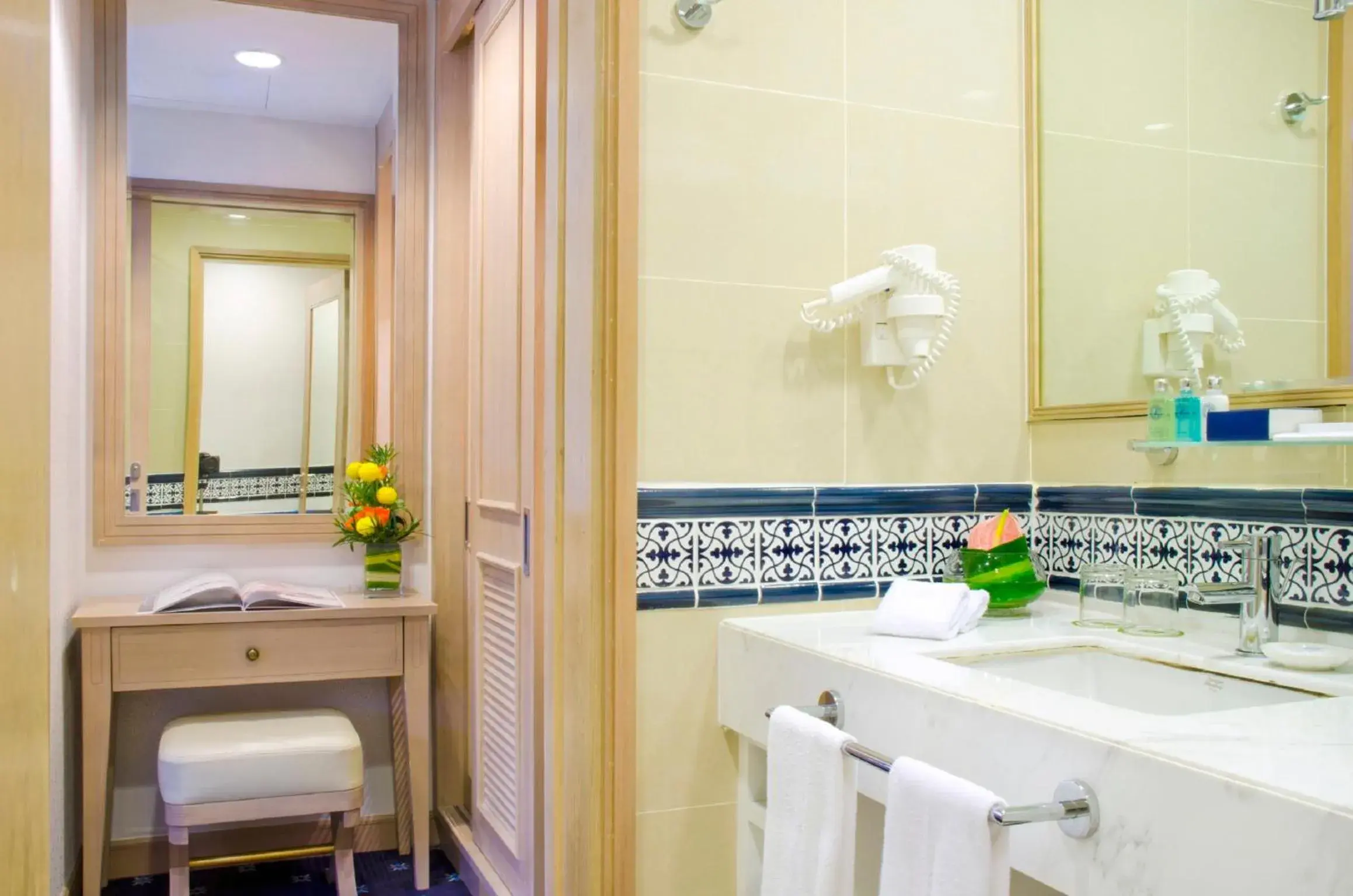 Bedroom, Bathroom in Royale Chulan Penang
