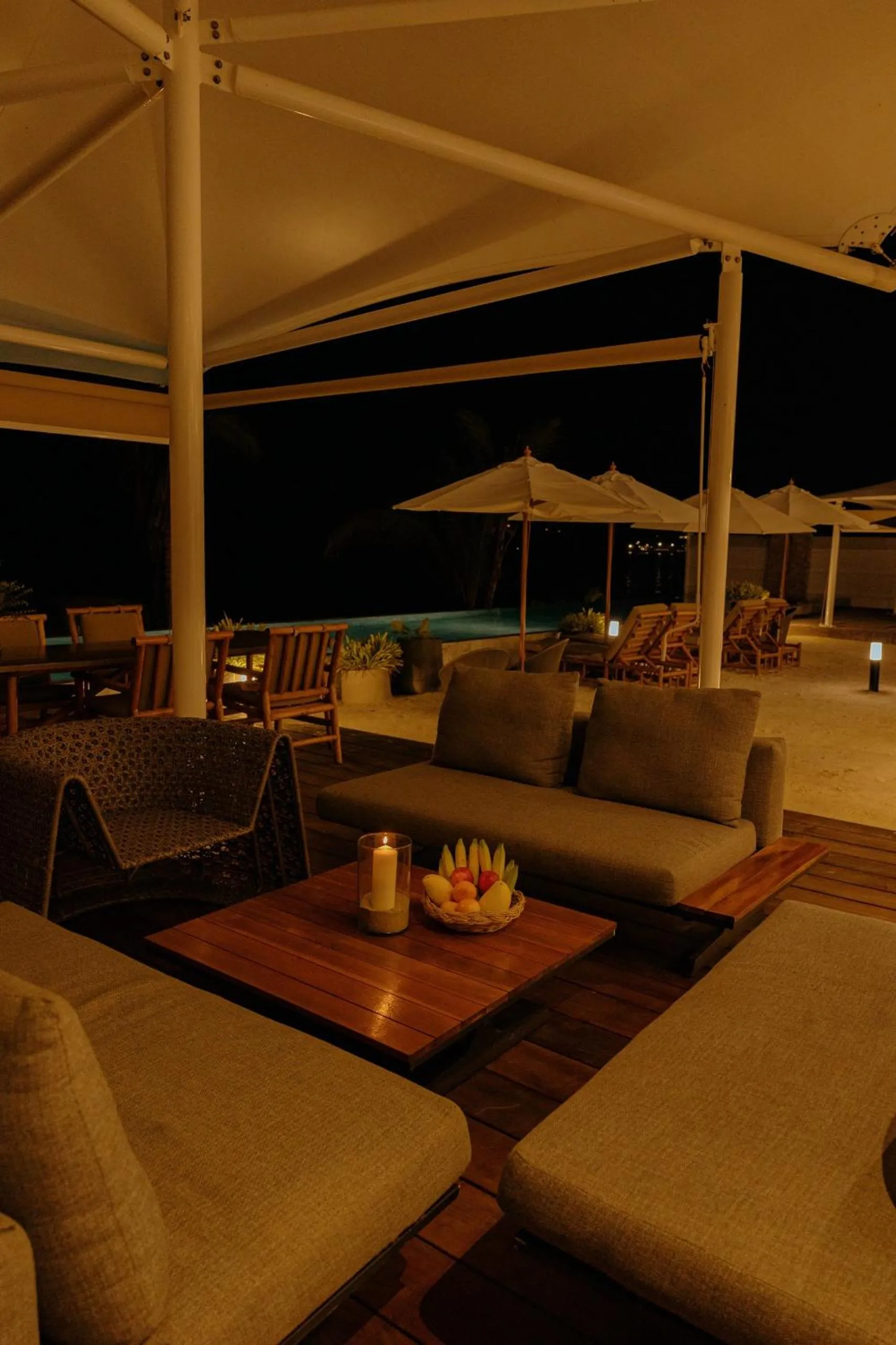 Restaurant/places to eat in Elite Atoll Beachfront Hotel