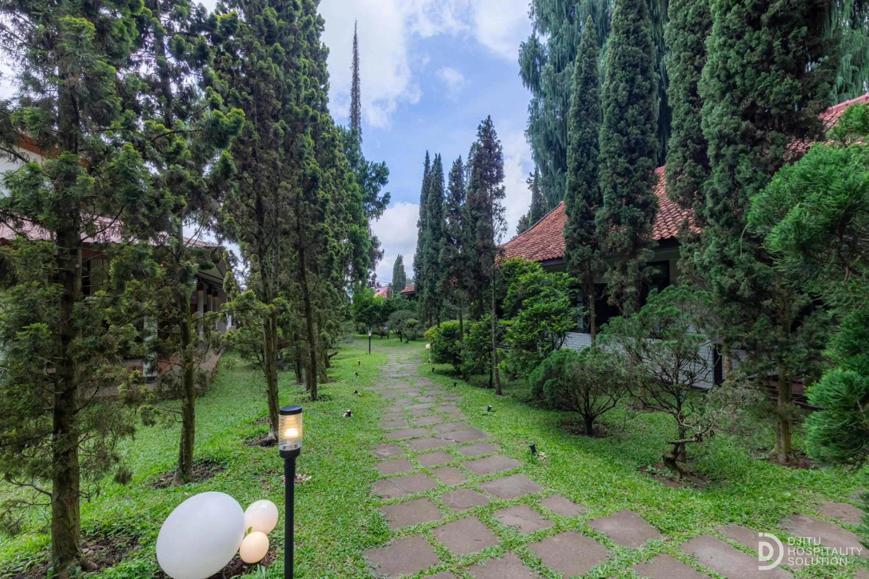 Garden in Hotel Grand Panorama Lembang