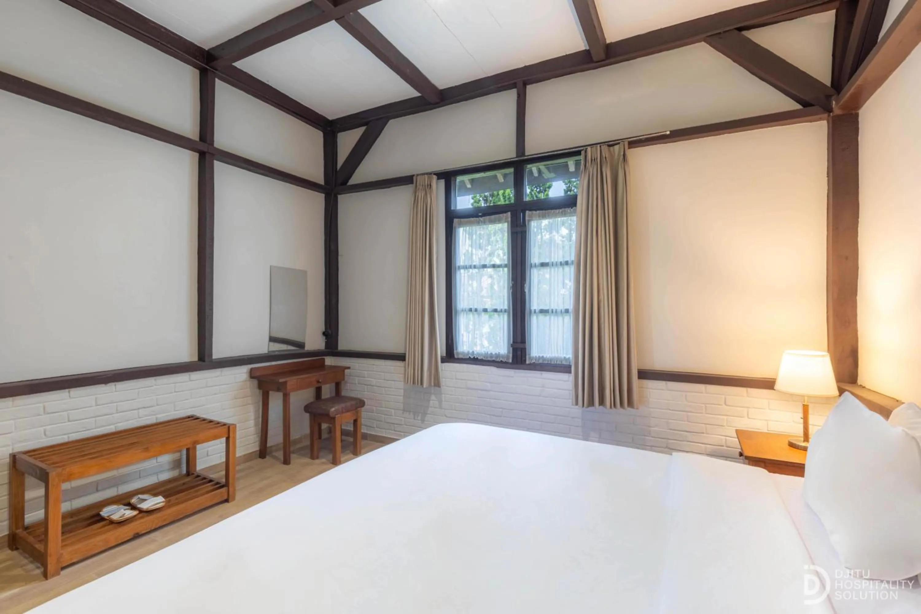 Bed in Hotel Grand Panorama Lembang