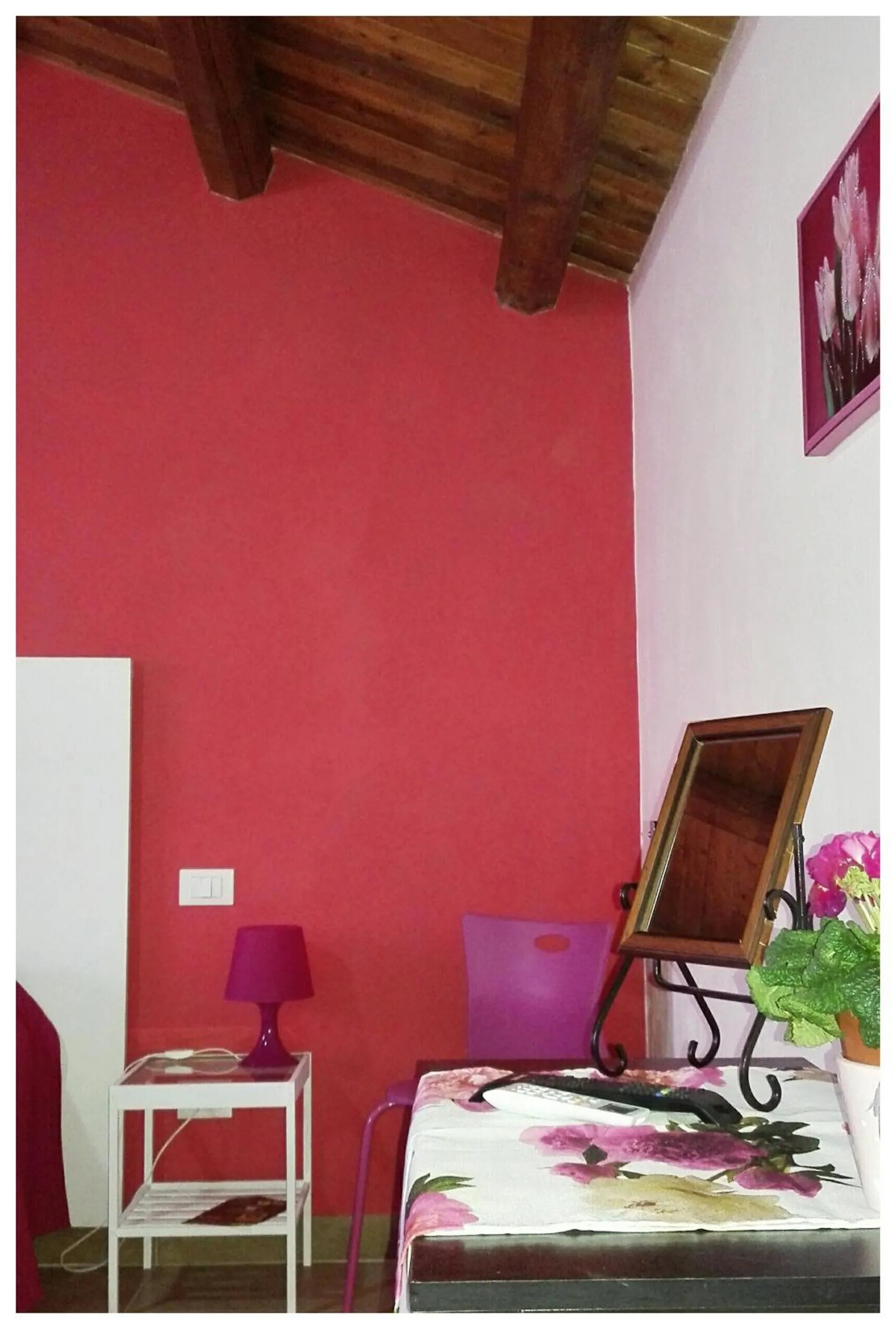 Photo of the whole room in Donnaciccinatrapani