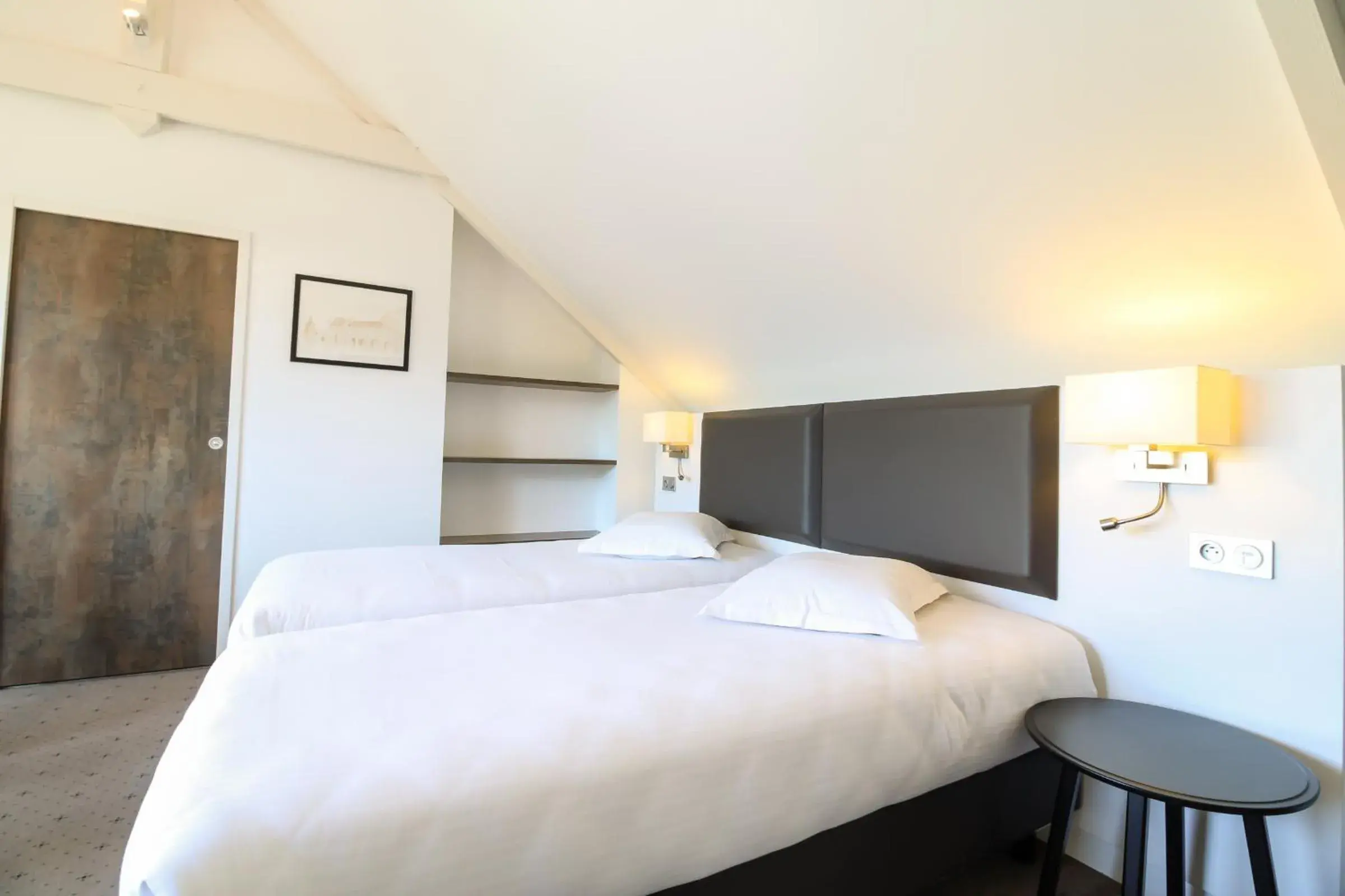 Bed in Loire & Sens Bed in Loire & Sens