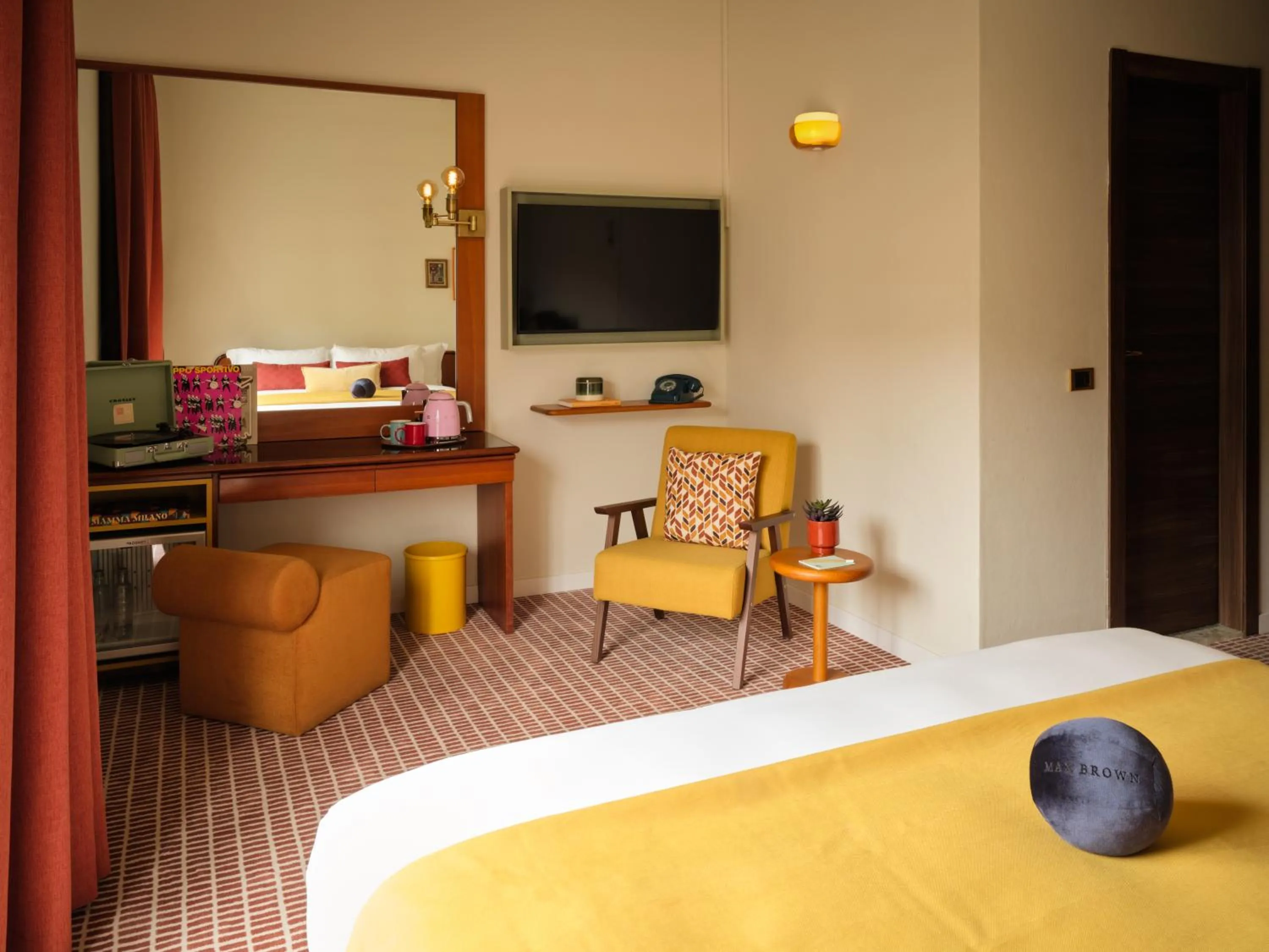 Bedroom, Bed in Max Brown Hotel Missori, part of Sircle Collection