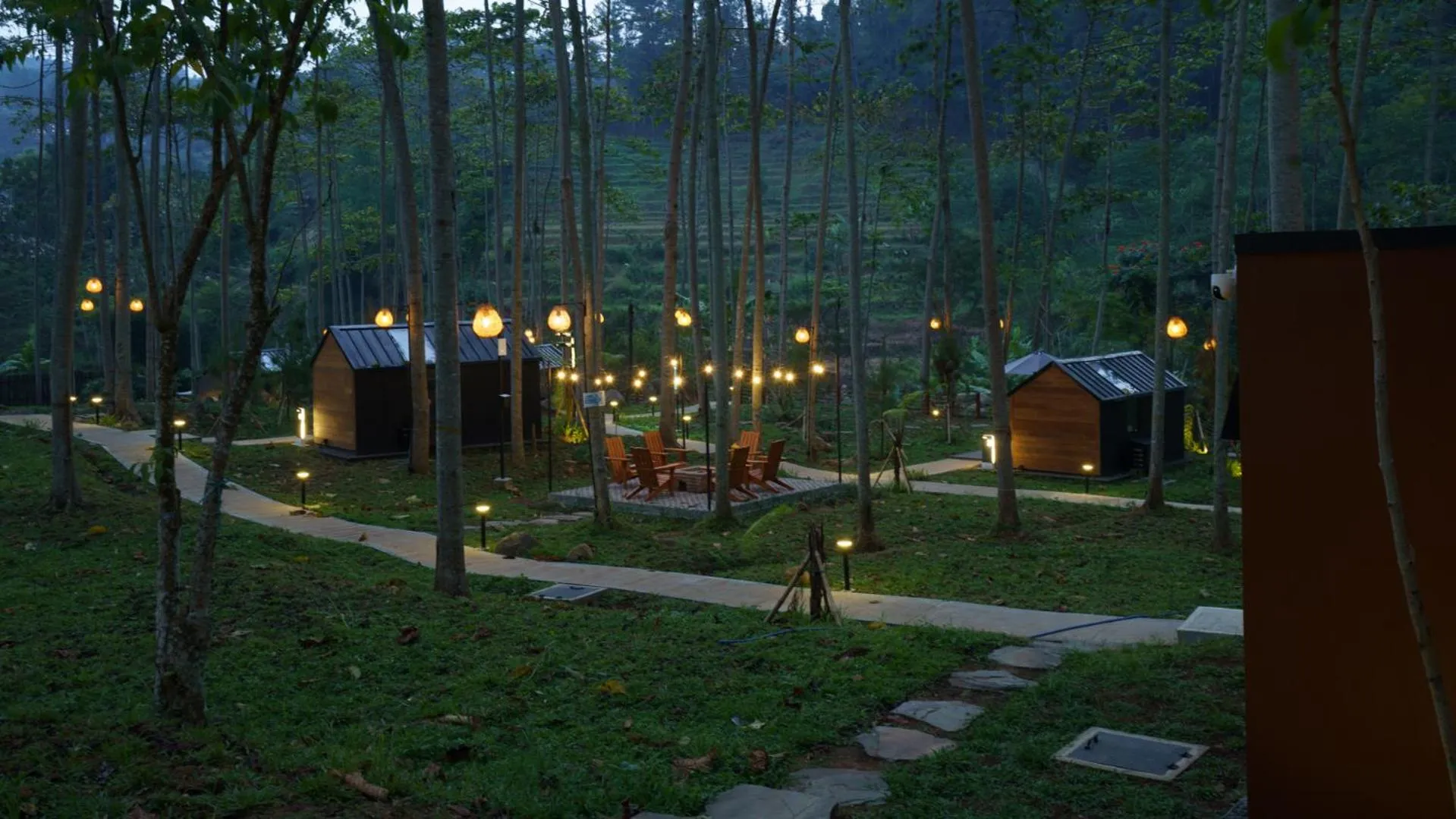 Bobocabin The Tavia, Puncak