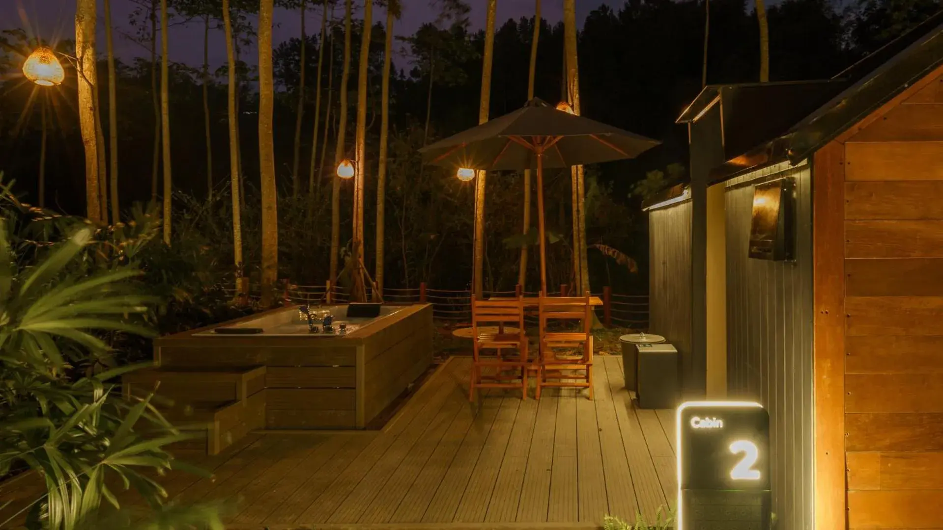 Deluxe Cabin Hot Tub in Bobocabin The Tavia, Puncak Deluxe Cabin Hot Tub in Bobocabin The Tavia, Puncak