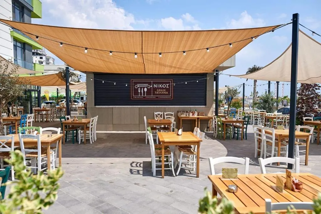 Property building in Luxuri by Alz