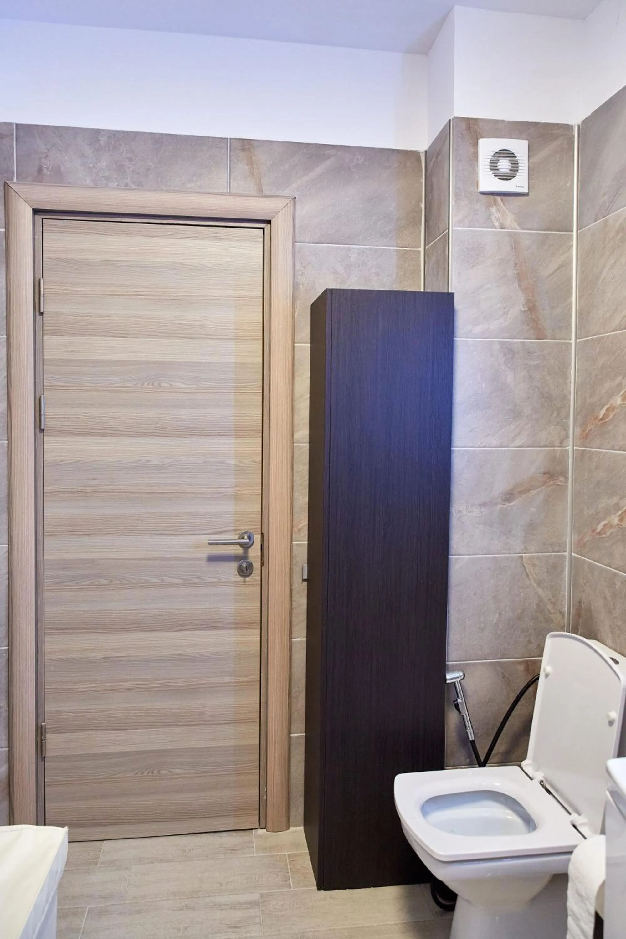 Shower in Luxuri by Alz