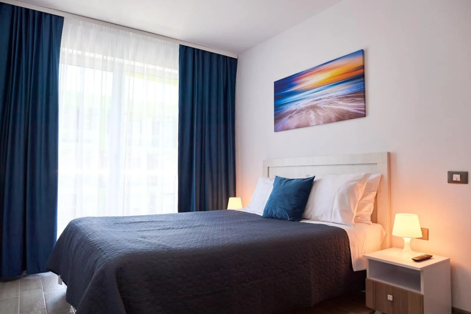 Bed in Luxuri by Alz