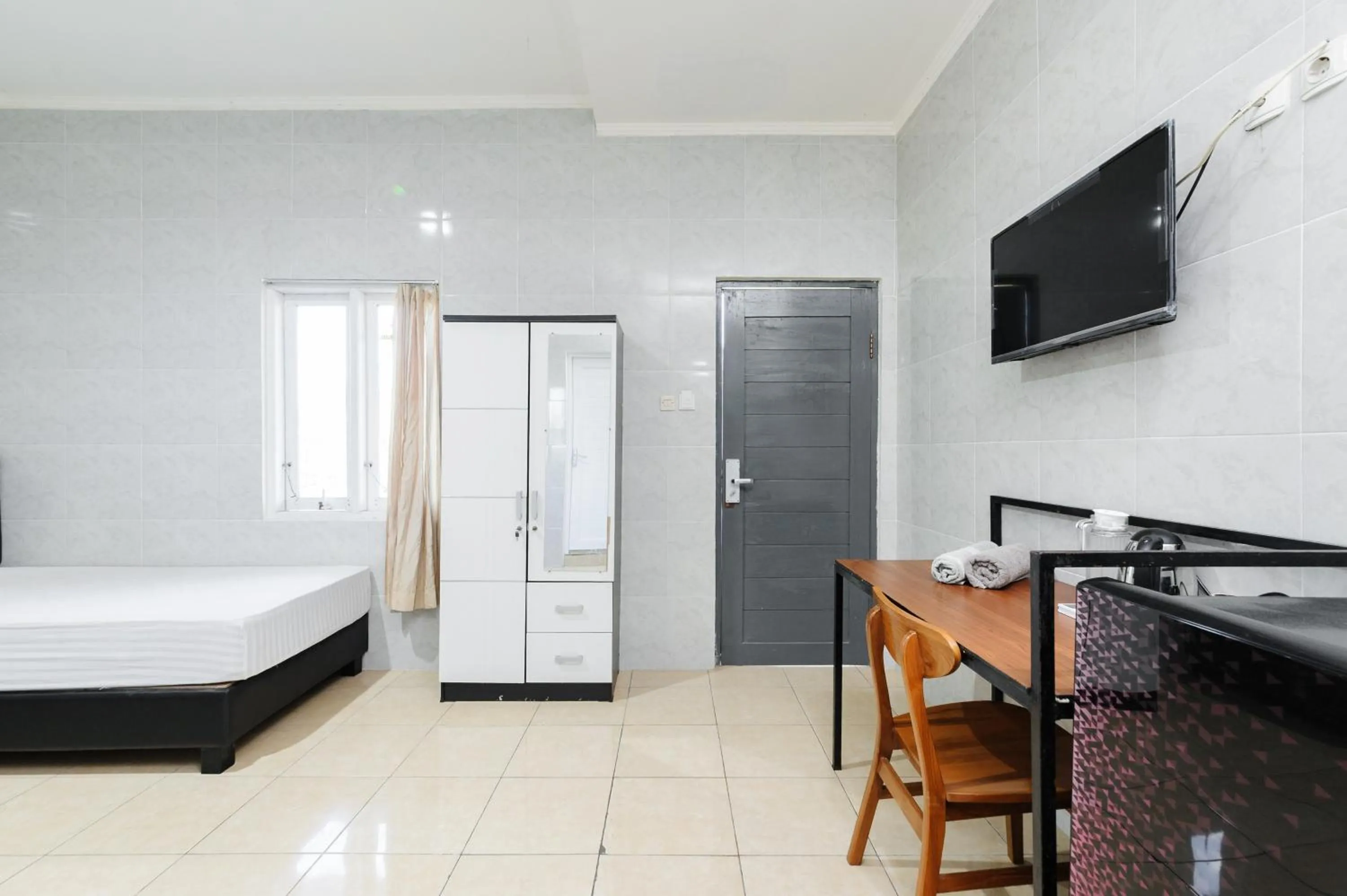 Bedroom, Bed in Urbanview Ava Guest House Goa Gong