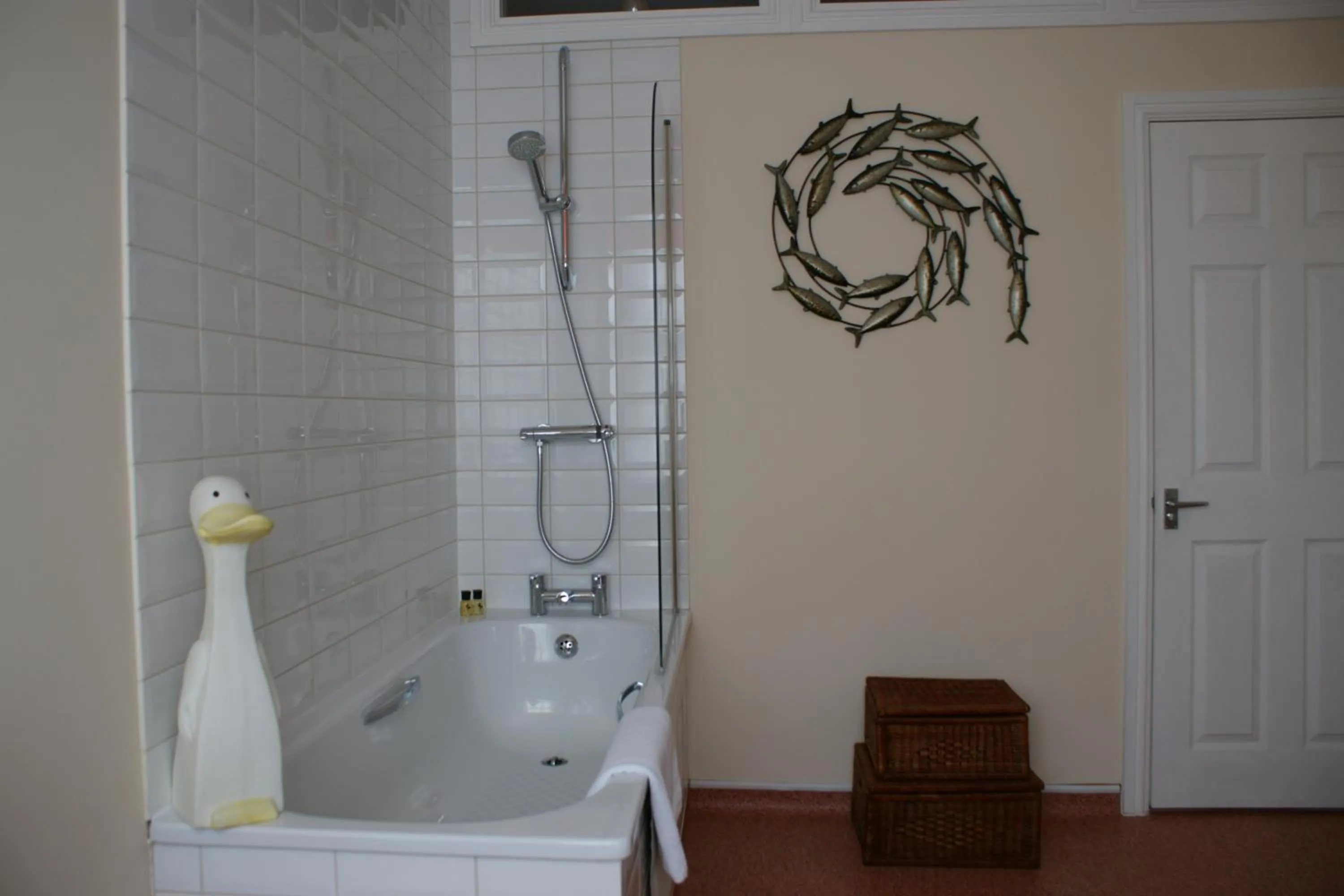 Bath in 10to12 Folkestone