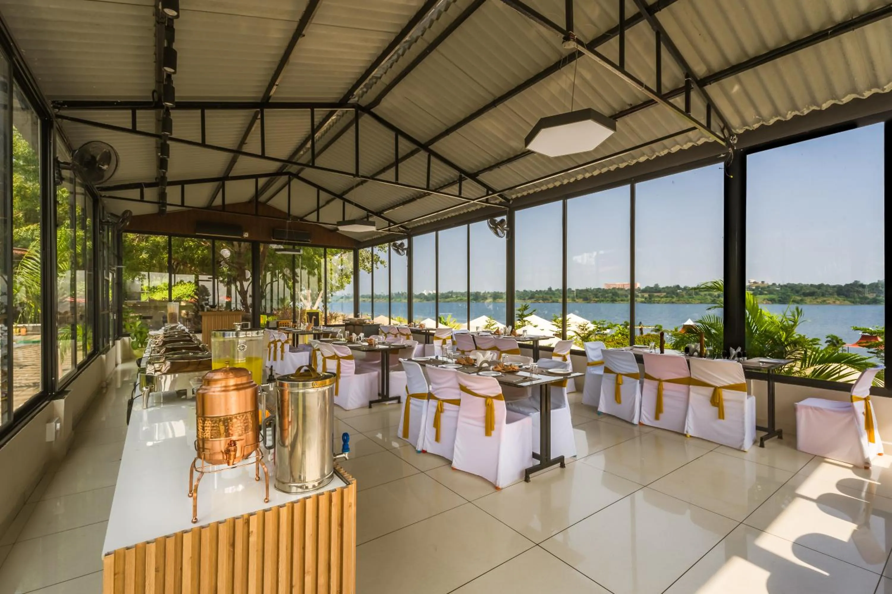 Restaurant/places to eat in RiverView Tent Resort
