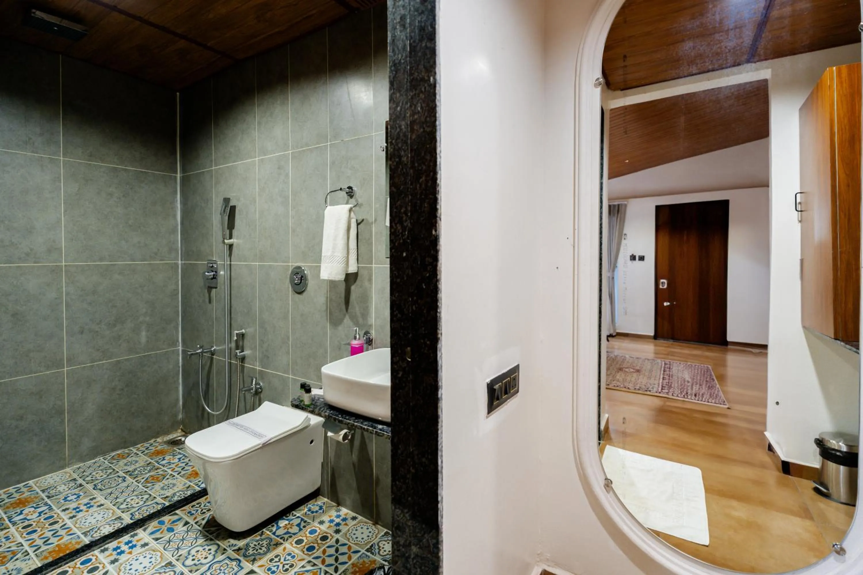 Bathroom in RiverView Tent Resort