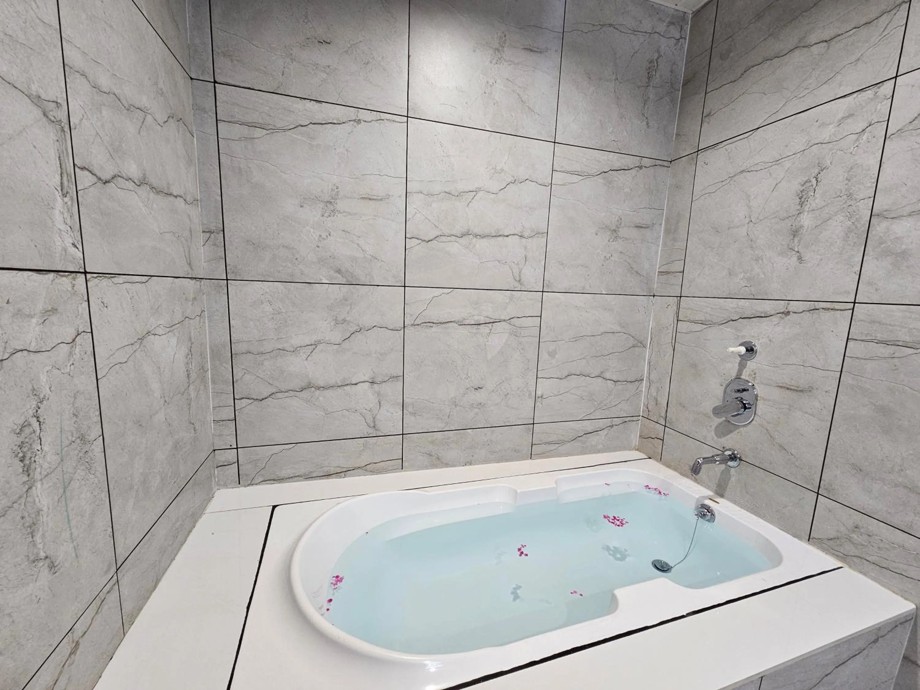 Bathroom in RiverView Tent Resort