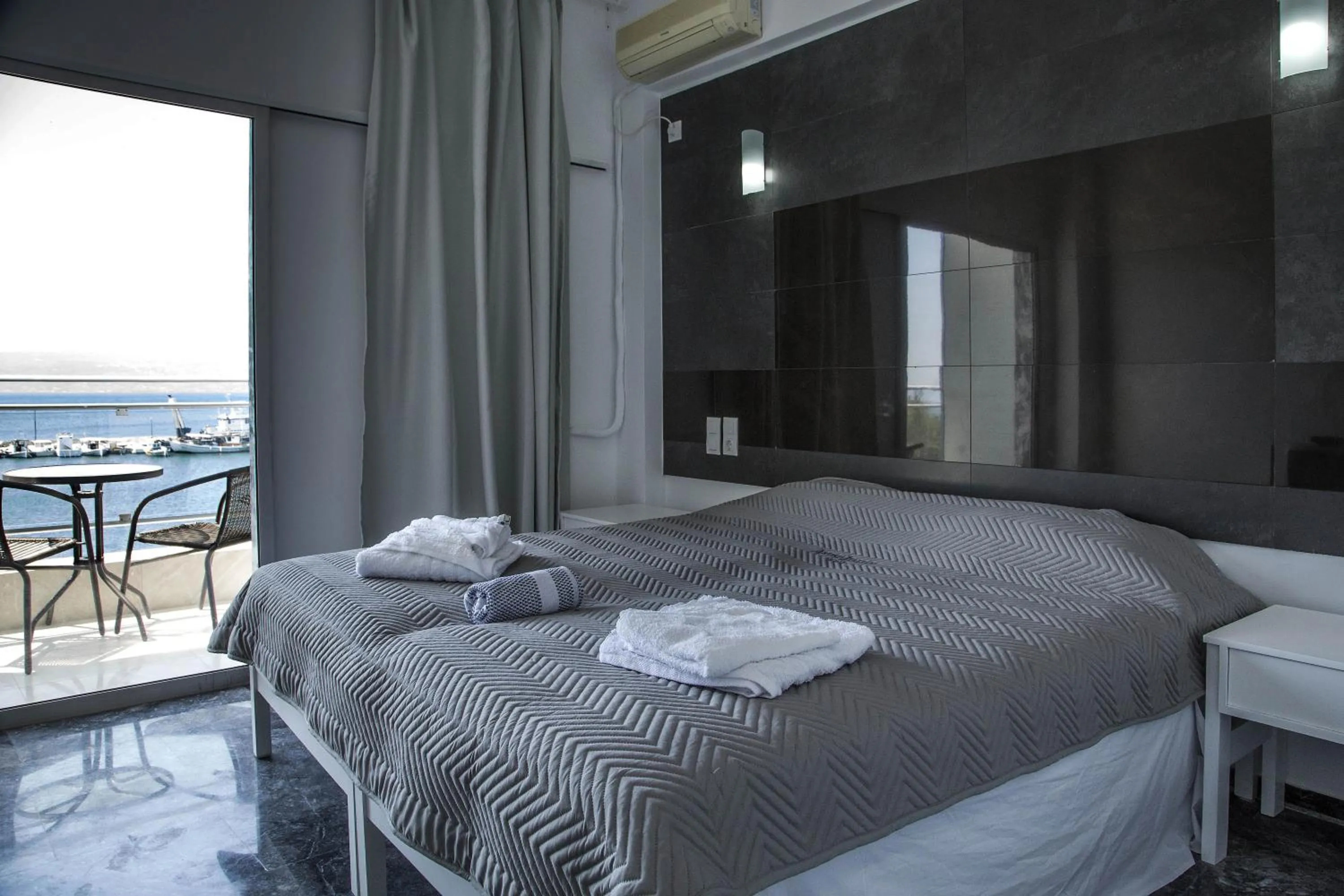 Bed in Porto Evia Boutique Hotel