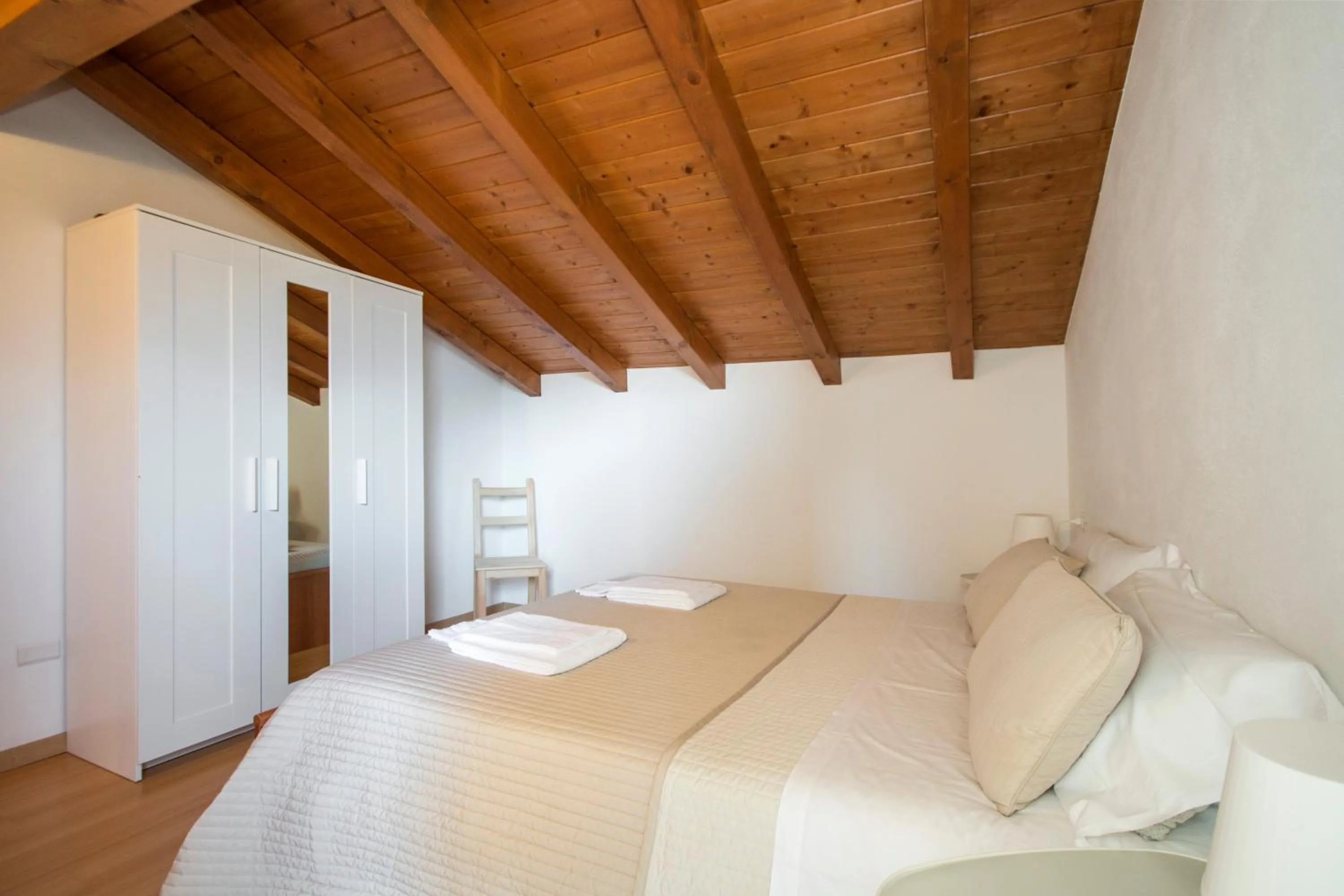 Bedroom, Bed in Lakeside Holiday Resort