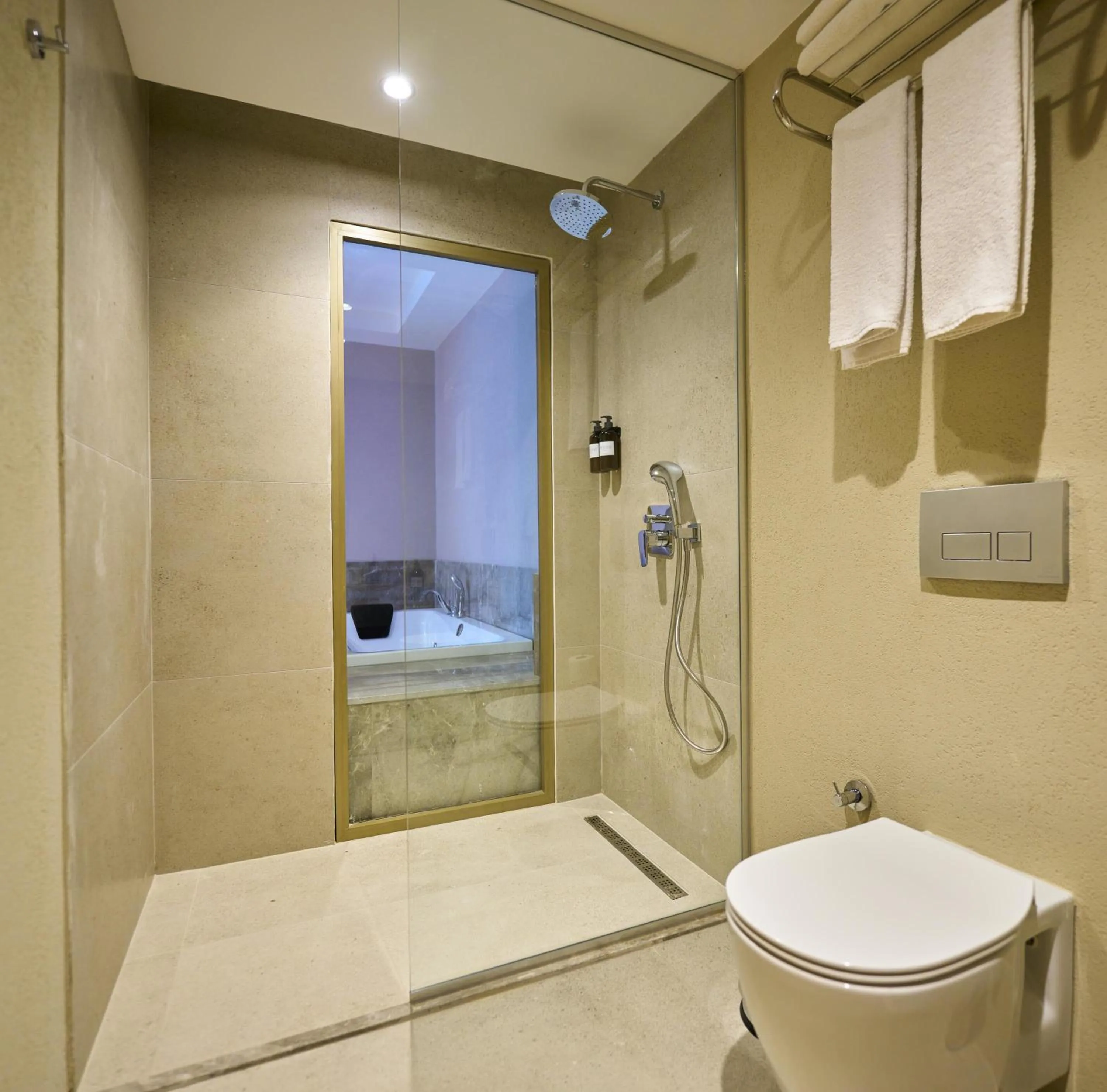 Bathroom in La Maja Hotel