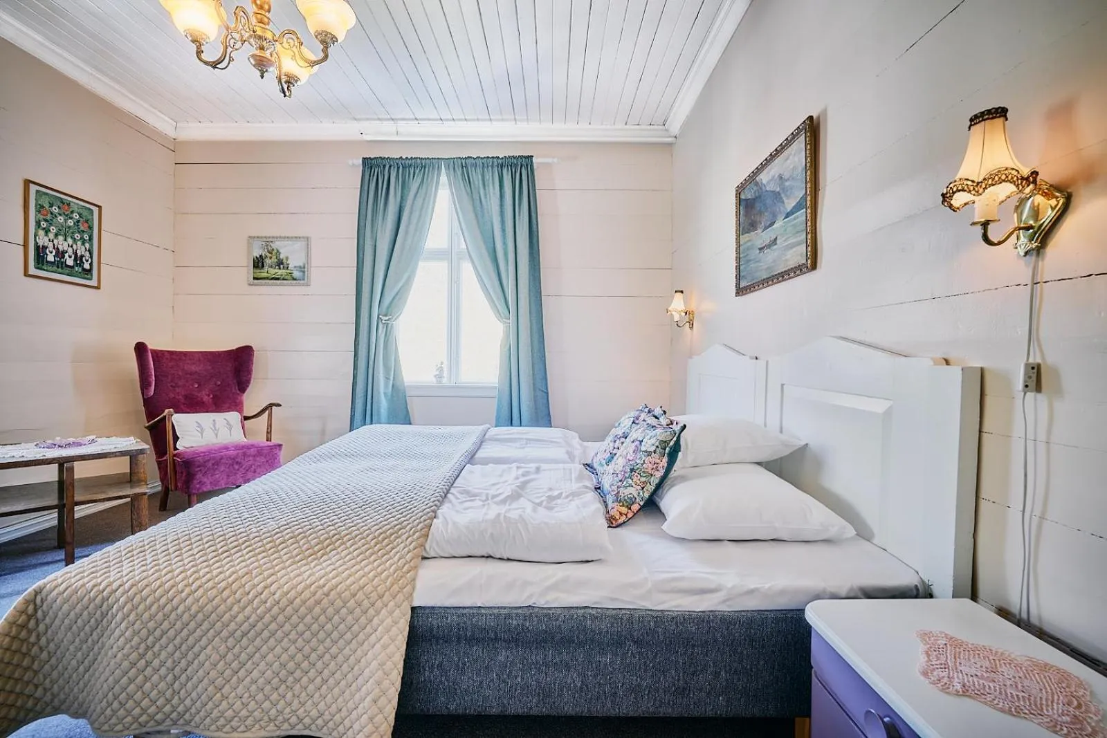 Bedroom, Bed in Visnes Hotel Stryn