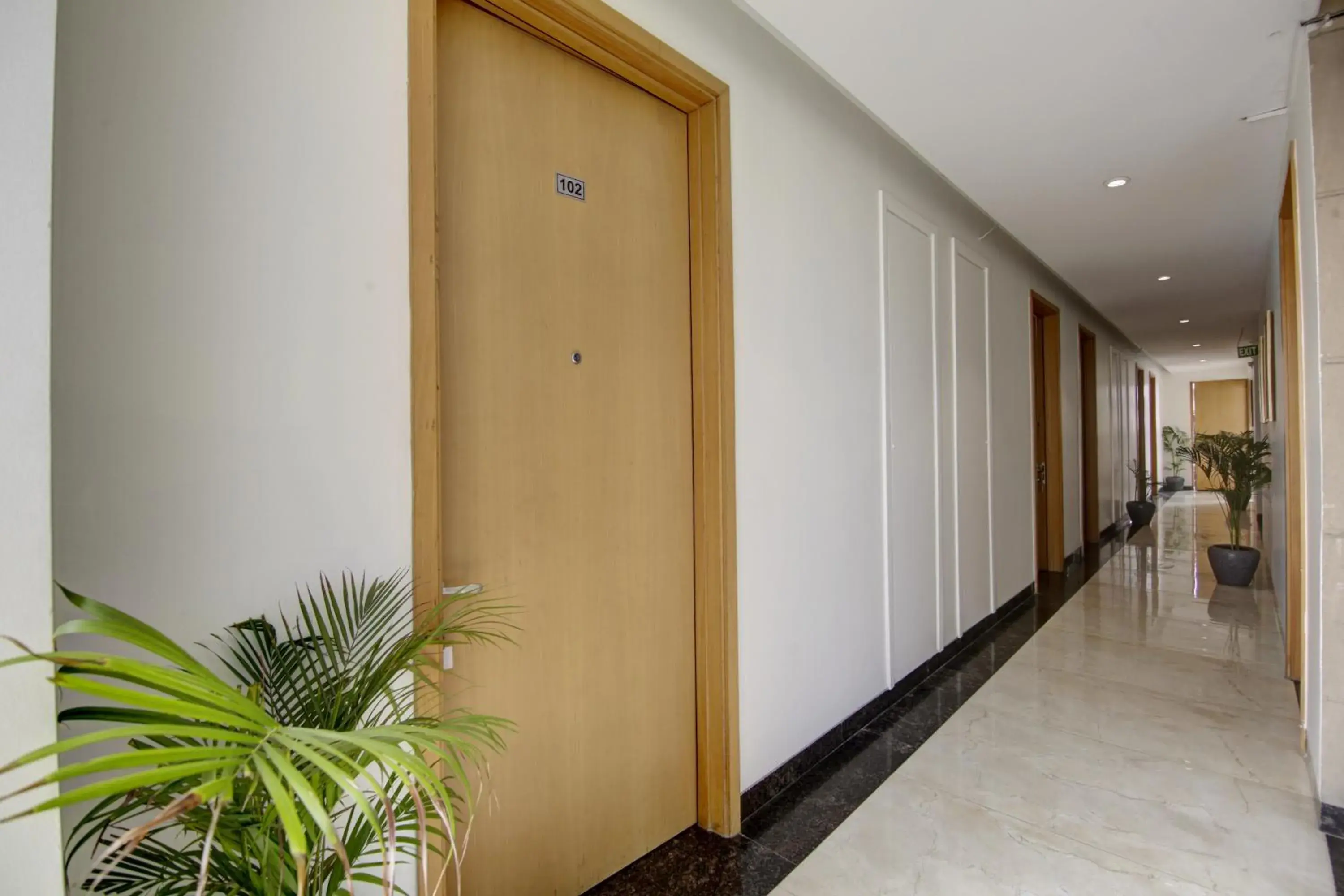 Property building in Saltstayz Select - Galleria Market & Golf Course Road Property building in Saltstayz Select - Galleria Market & Golf Course Road