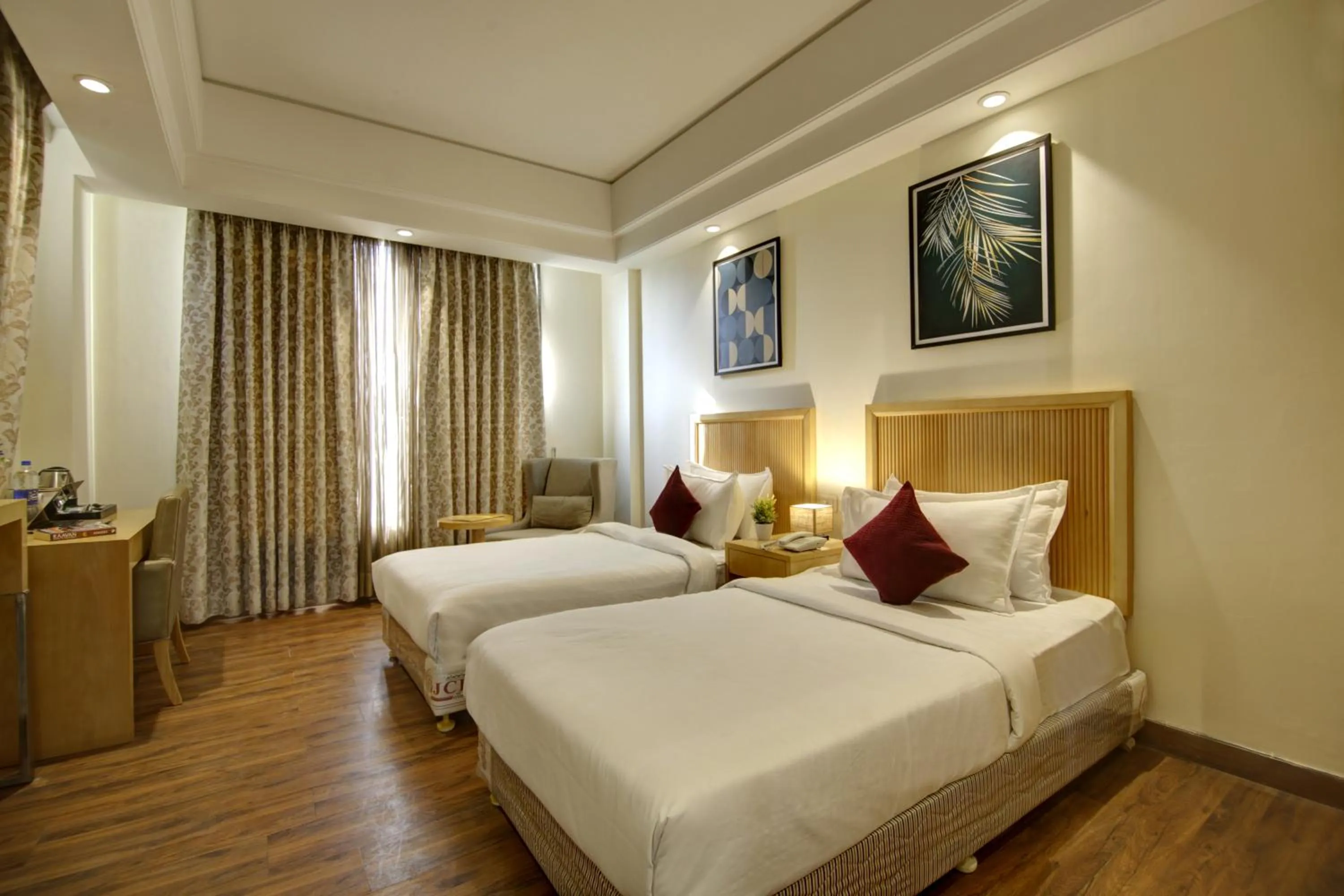 Bed in Saltstayz Select - Galleria Market & Golf Course Road