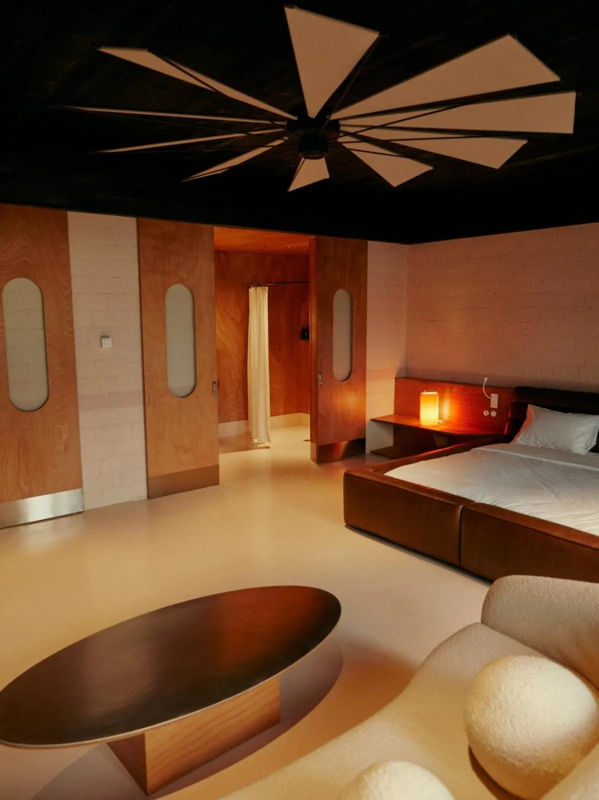 Bathroom, Bed in Rooms Hotel Batumi